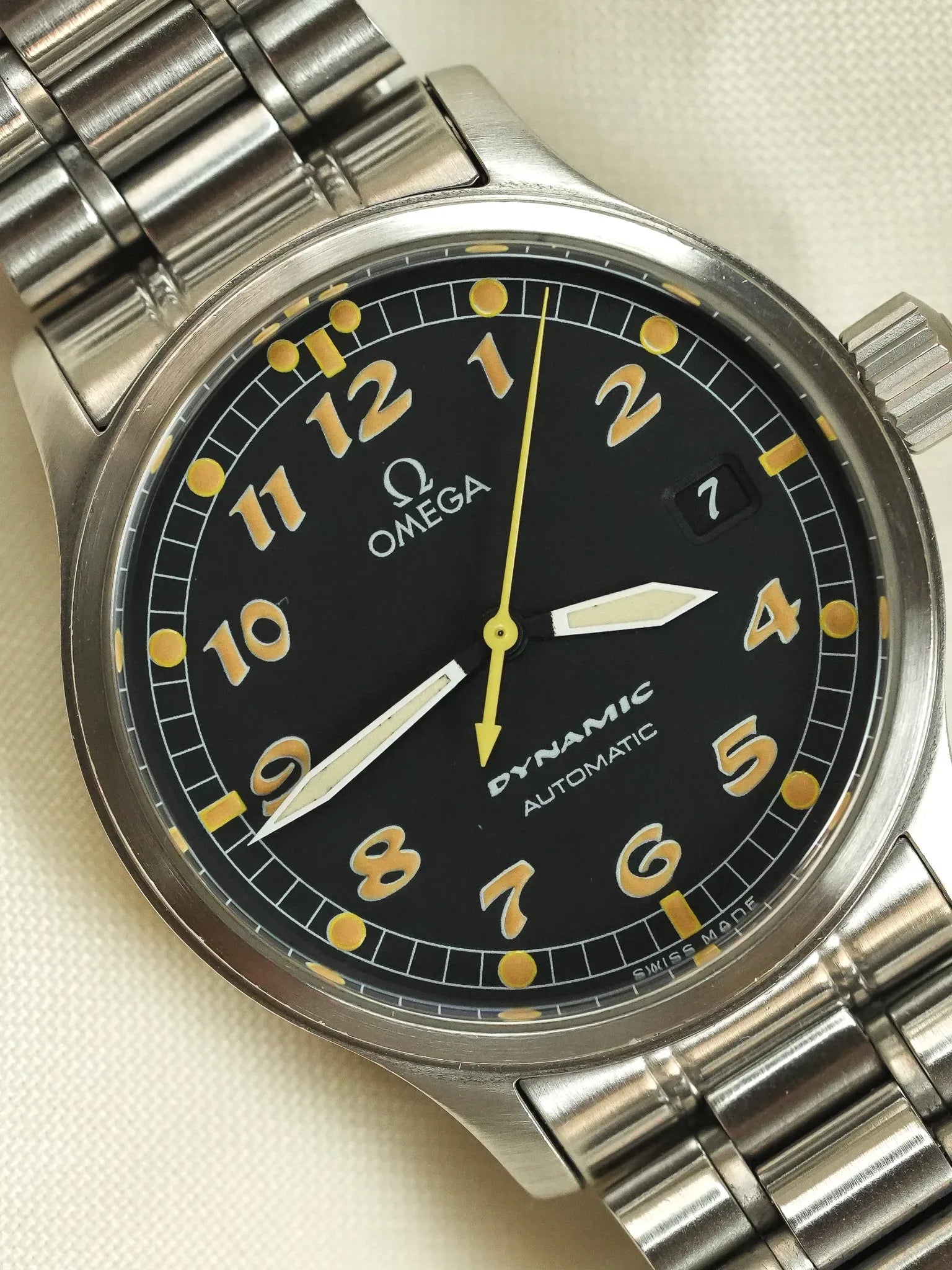 Omega - Dynamic III 166.0310 Fond Noir Index Patinés Orange - 2000s - Atelier Victor - Vintage  Shop
