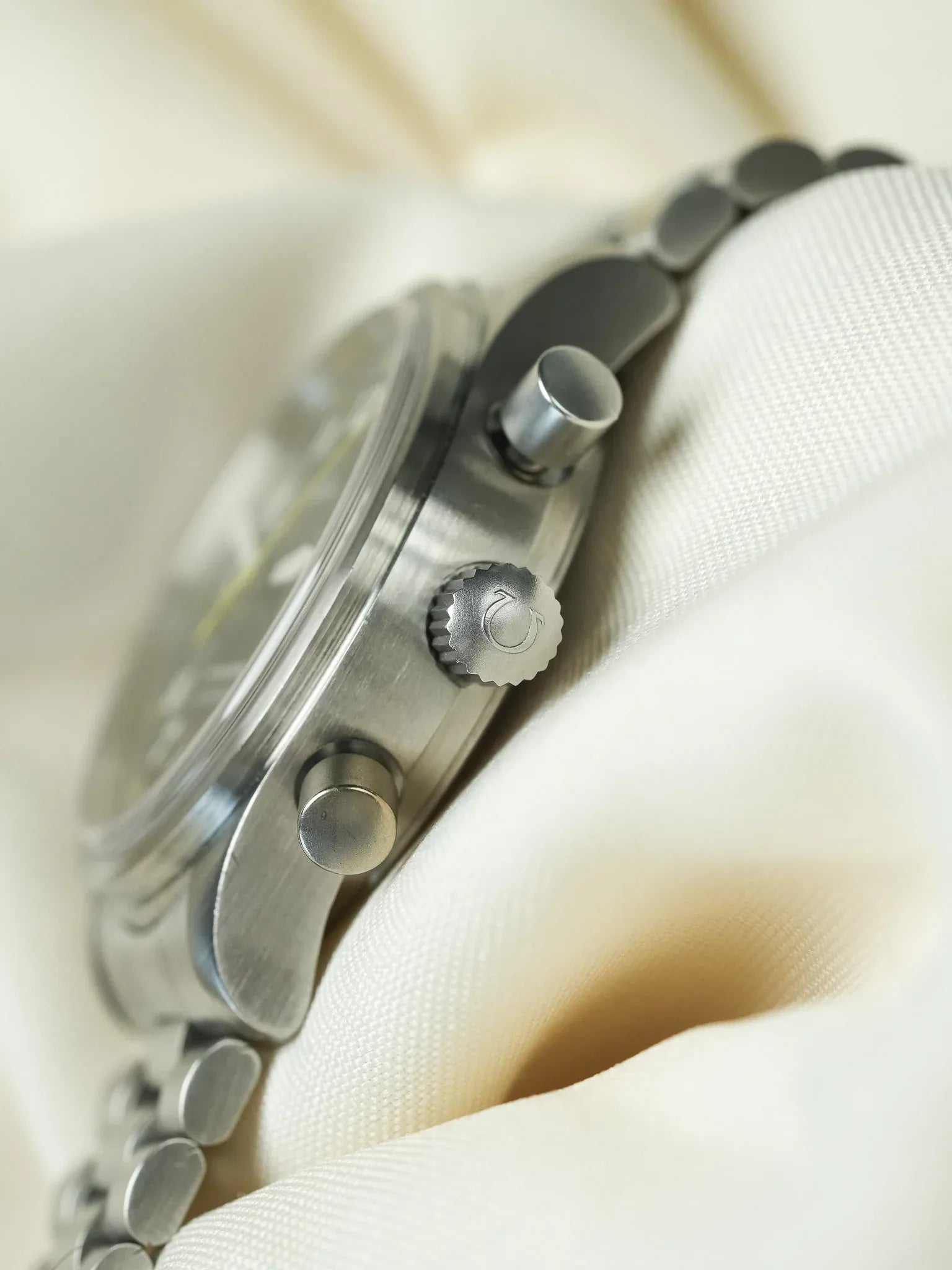 Omega - Dynamic III Chronographe 5240.5000 Fond Noir - 1990s - Atelier Victor