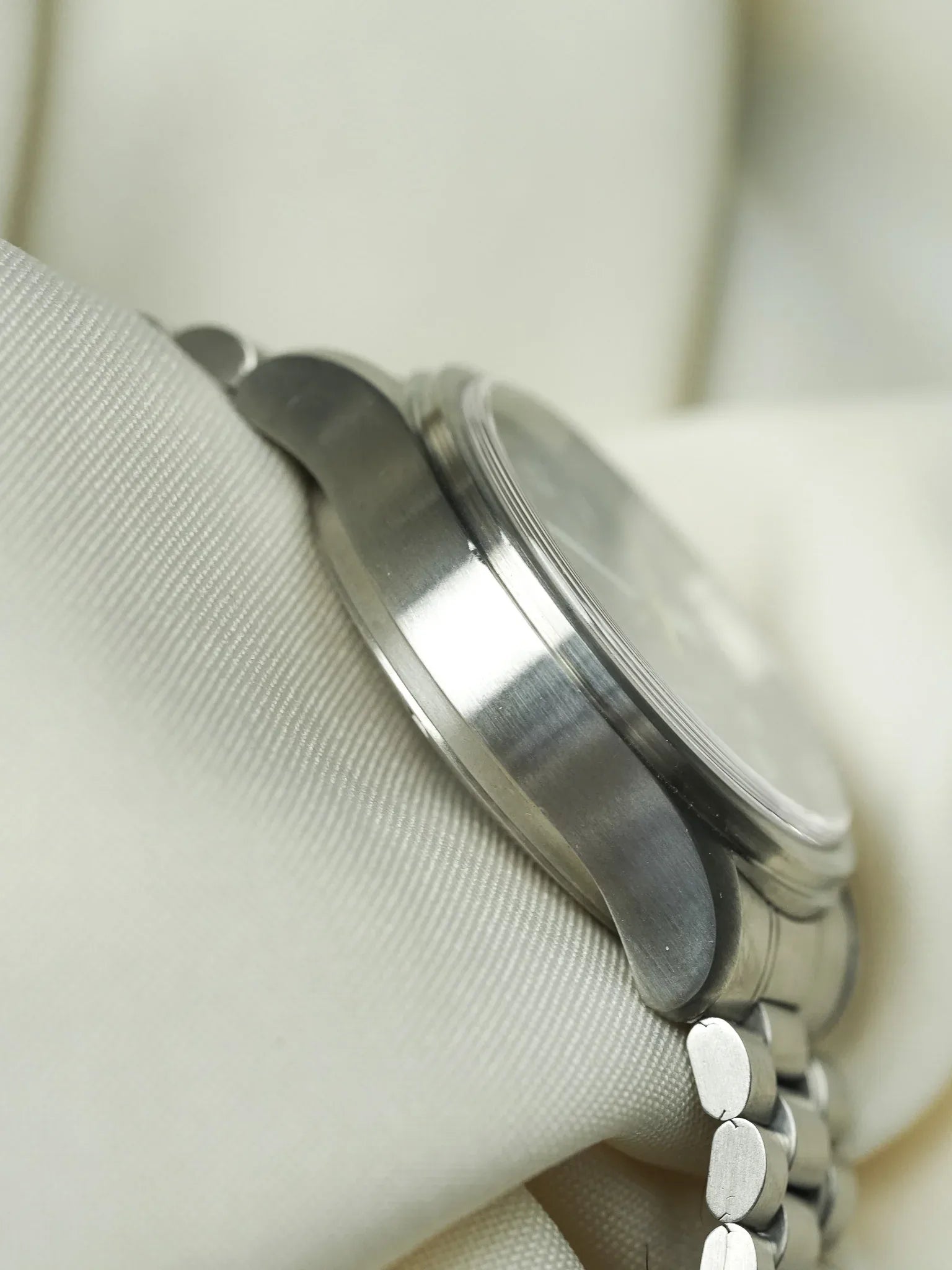 Omega - Dynamic III Chronographe 5240.5000 Fond Noir - 1990s - Atelier Victor