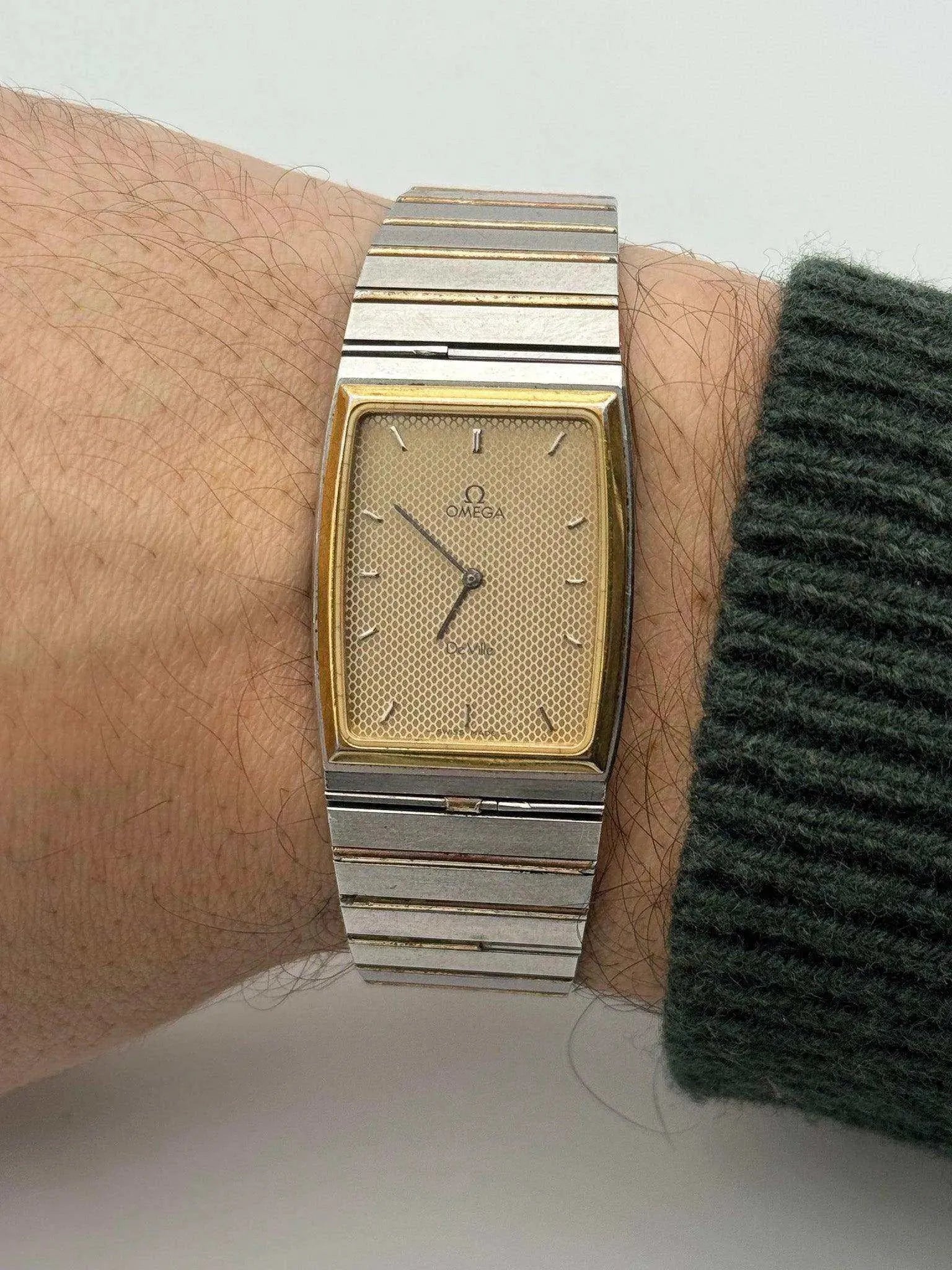 Omega - Full acier Tapissée - 1970s - Atelier Victor Paris - Vintage Watch Shop Dubai