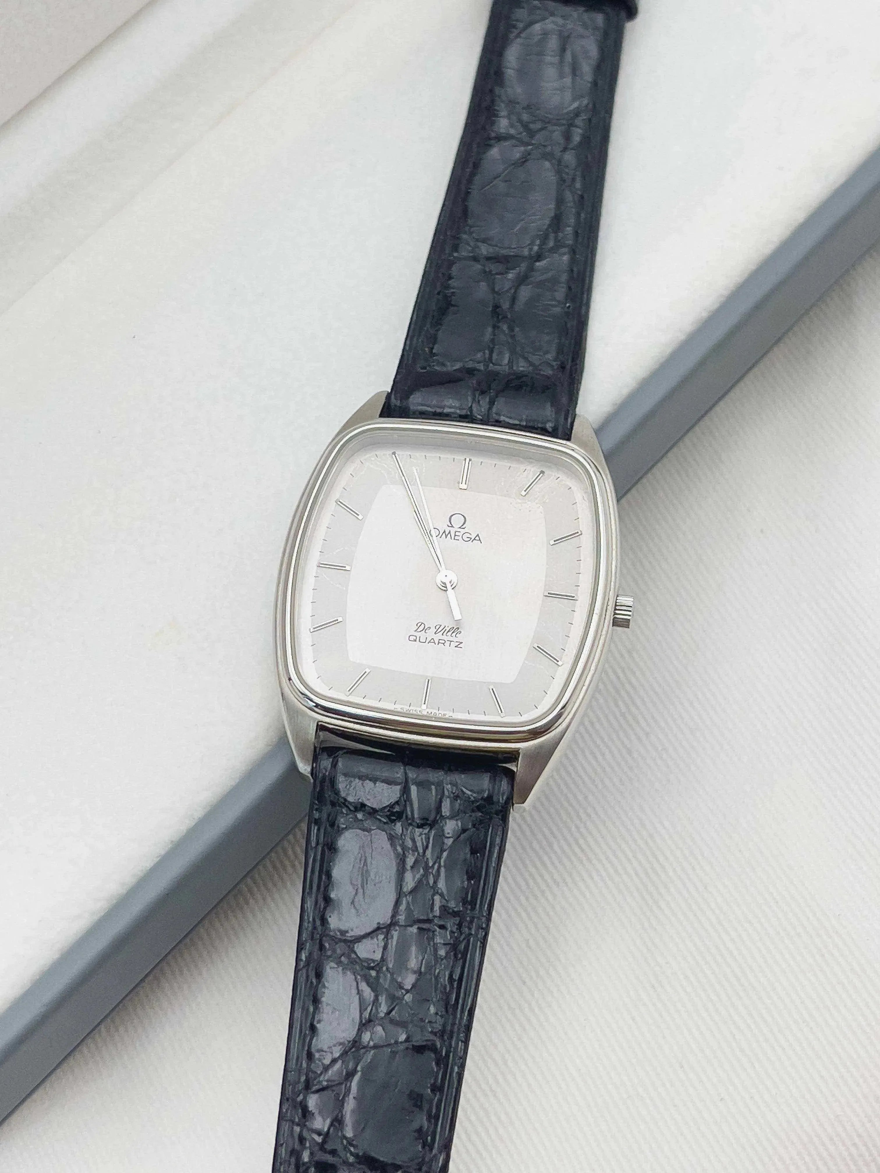 Omega - FULL SET NOS - De Ville Two Tones Grey - 1979 - Atelier Victor Paris - Vintage Watch Shop Dubai