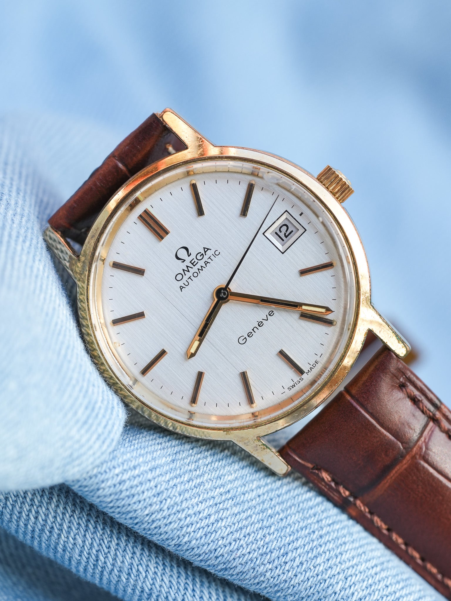 Omega - Genève 166.0163 Plaqué Or Cadran Champagne - 1973 - Atelier Victor Paris - Vintage Watch Shop Dubai