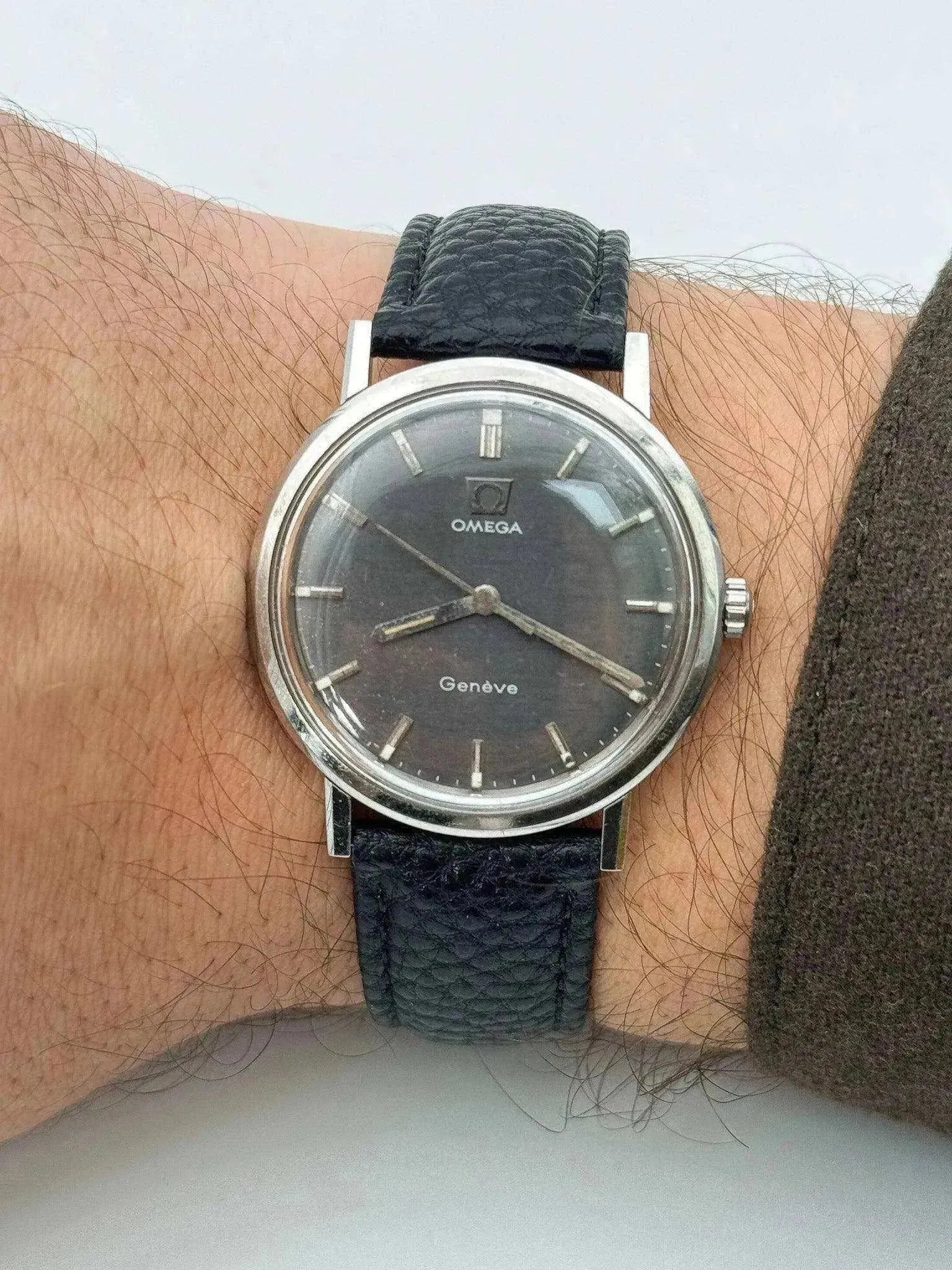 Omega - Genève Anthracite 131.019SP - 1960 - Atelier Victor Paris - Vintage Watch Shop Dubai