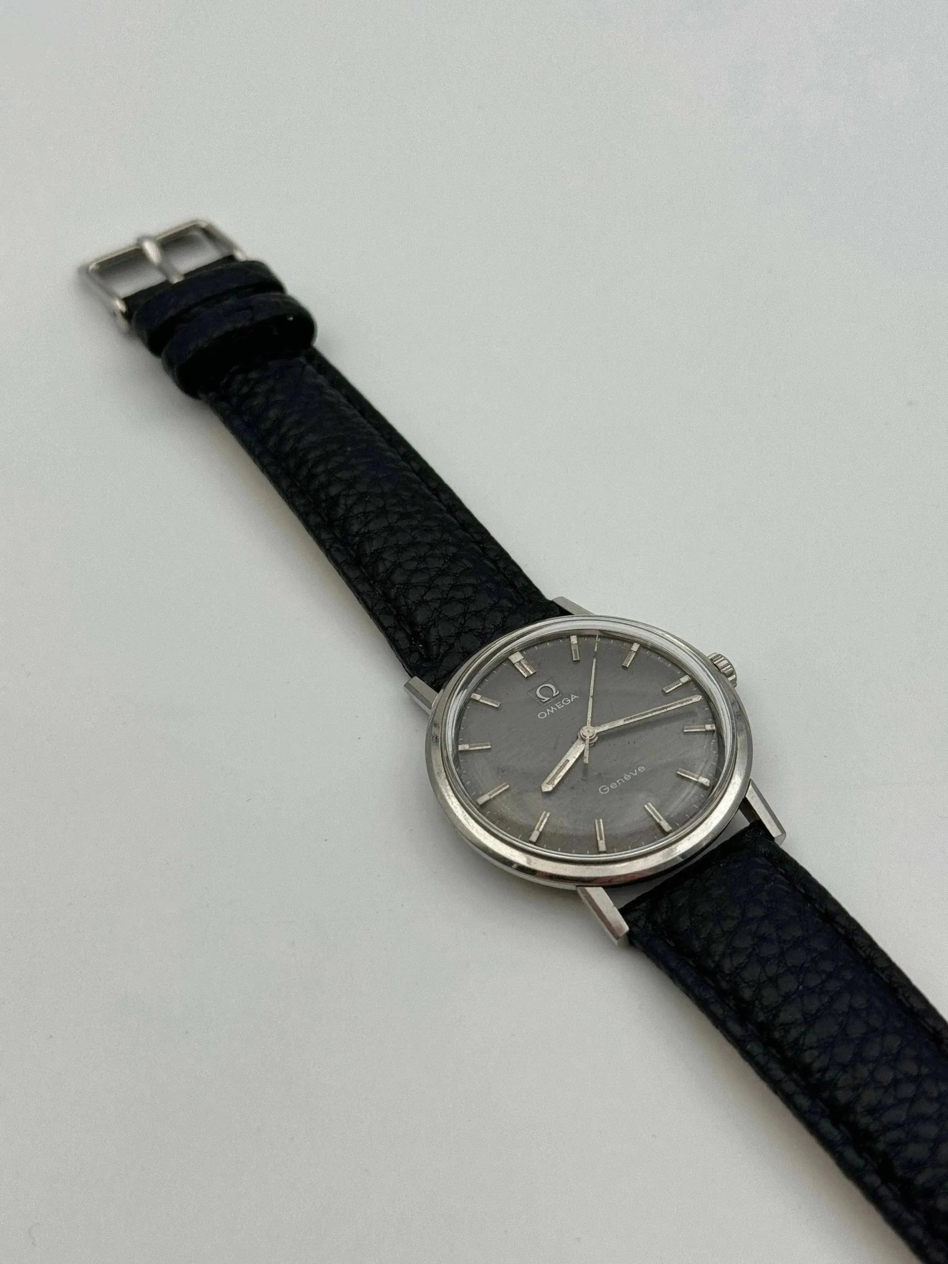 Omega - Genève Anthracite 131.019SP - 1960 - Atelier Victor - Vintage  Shop