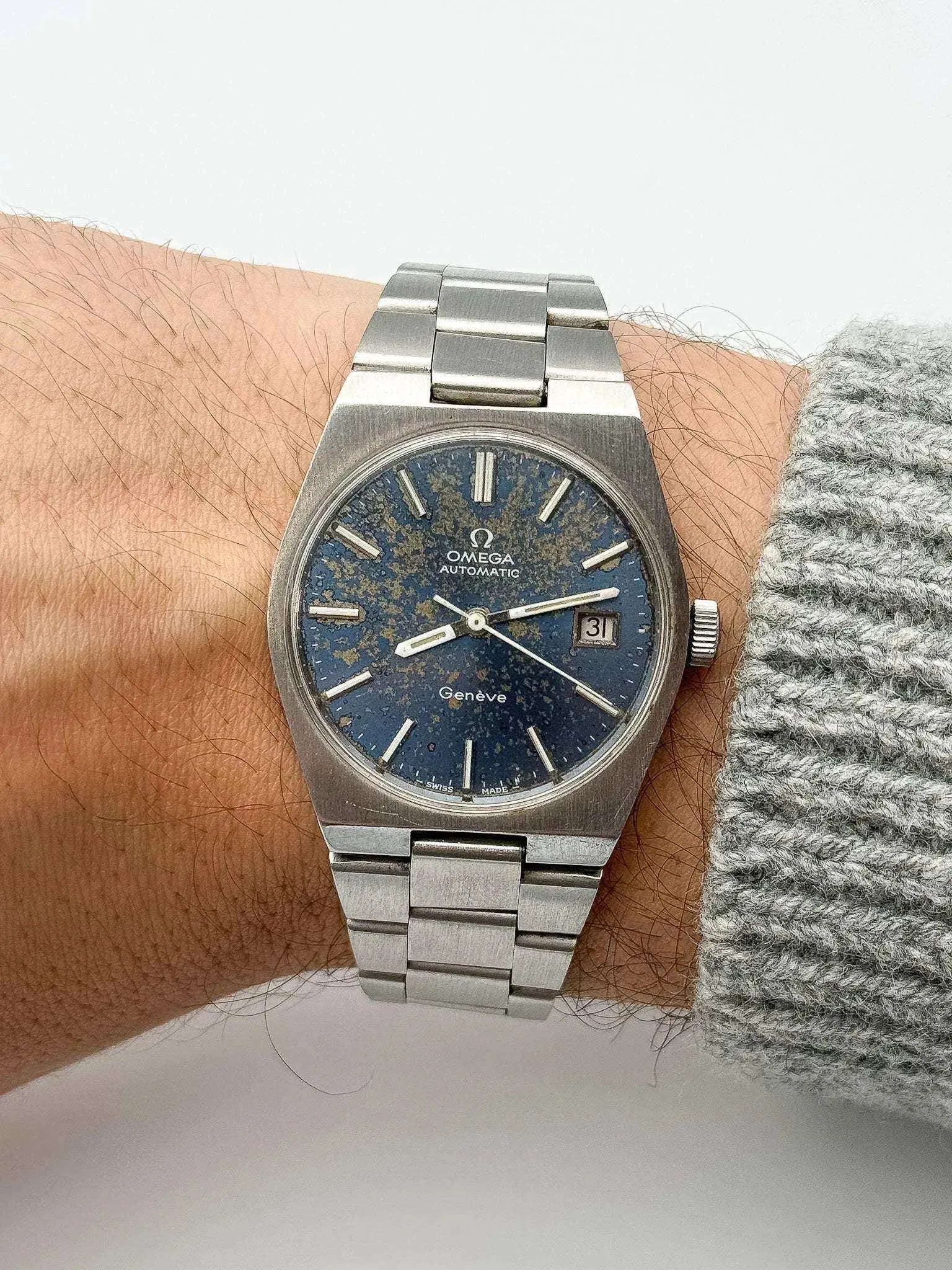 Omega - Genève Blue Patina - 1971 - Atelier Victor Paris - Vintage Watch Shop Dubai
