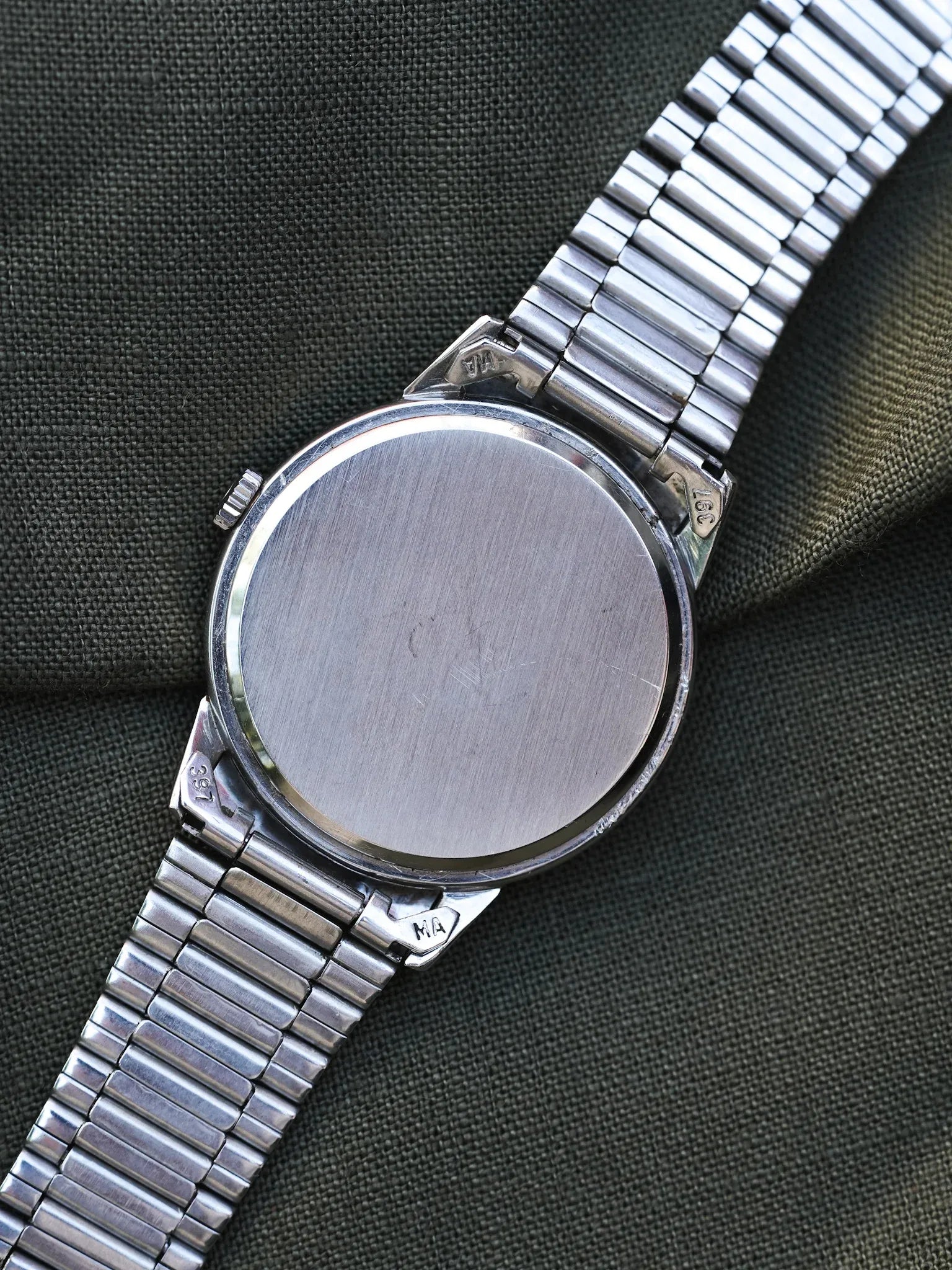 Omega - Geneve Cadran lin champagne - 1964 - Atelier Victor - Vintage  Shop