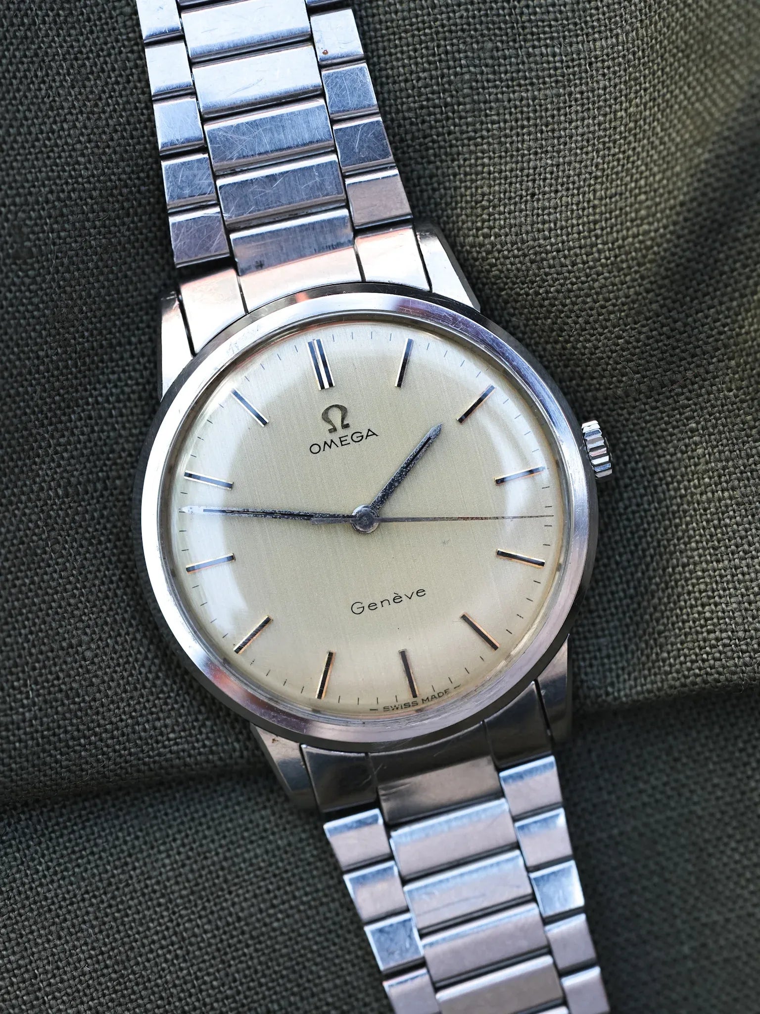 Omega - Geneve Cadran lin champagne - 1964 - Atelier Victor - Vintage  Shop