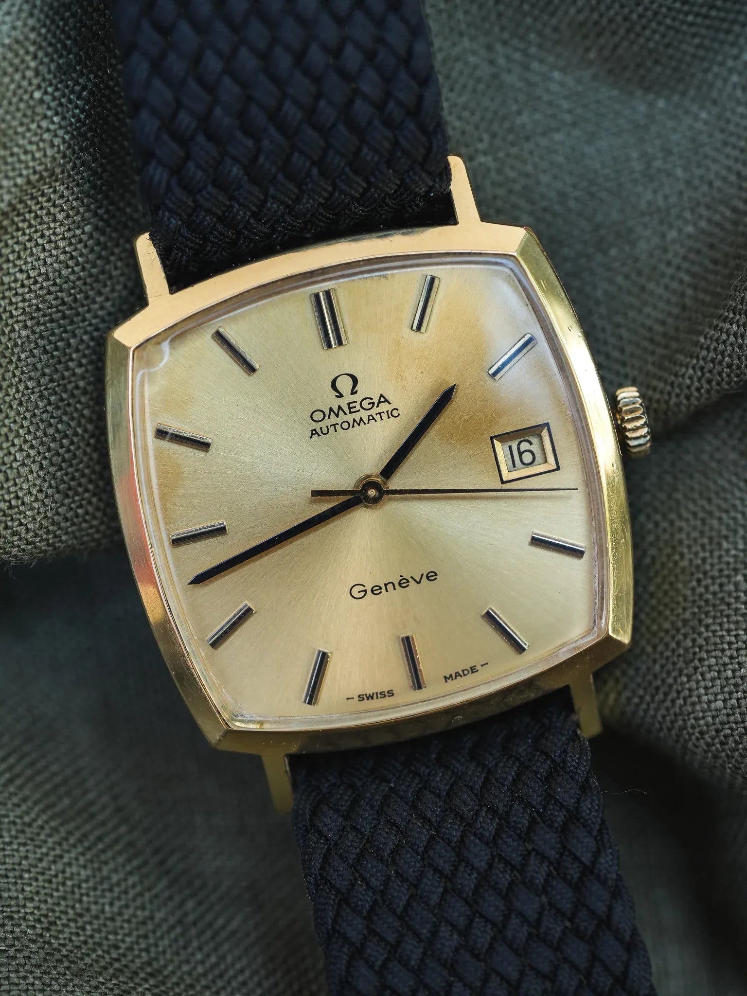Omega - Genève Carré Plaqué or - 1973 - Atelier Victor