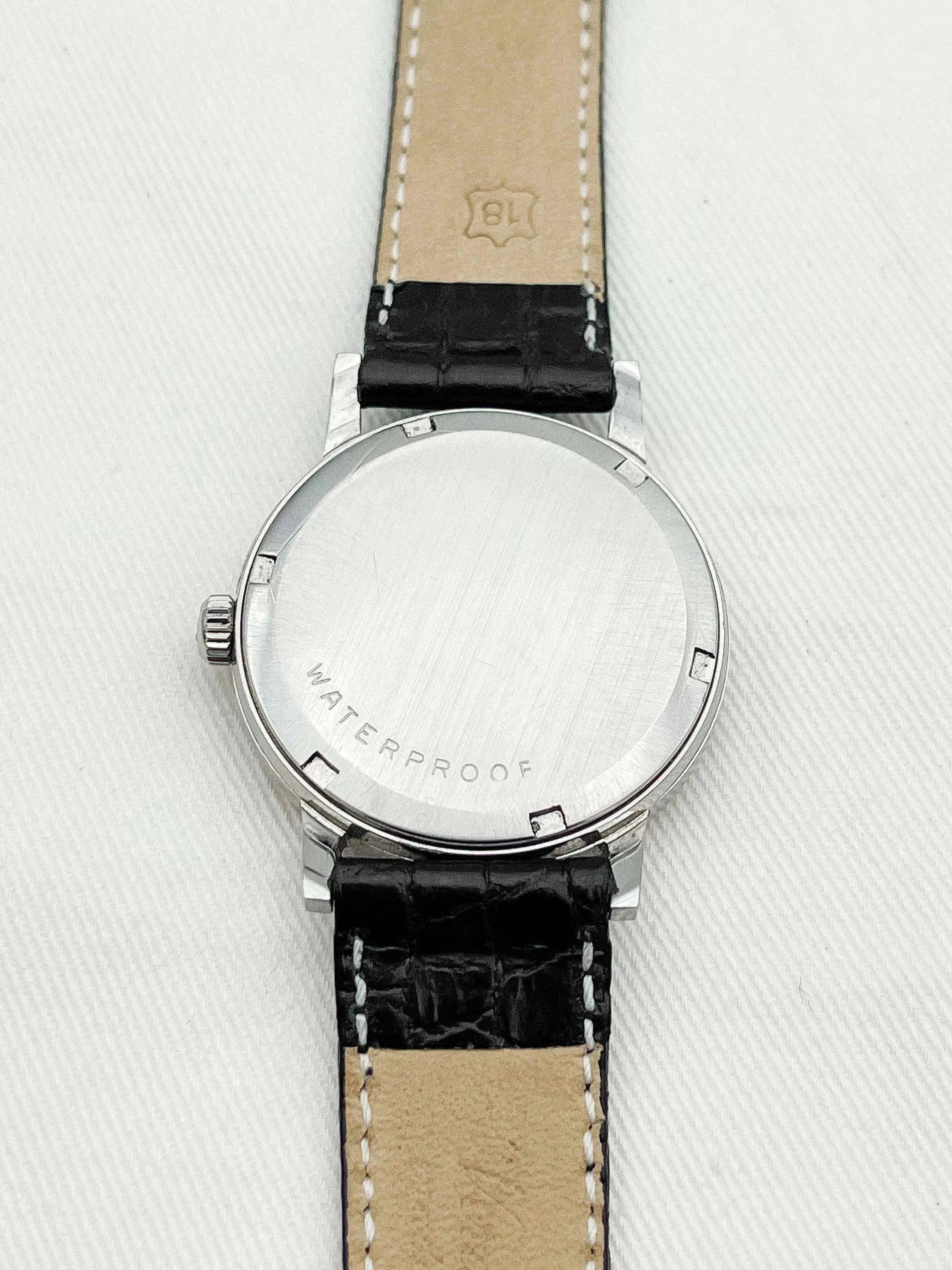 Omega - Genève Champagne Dial 35mm - 1969 - Atelier Victor Paris - Vintage Watch Shop Dubai