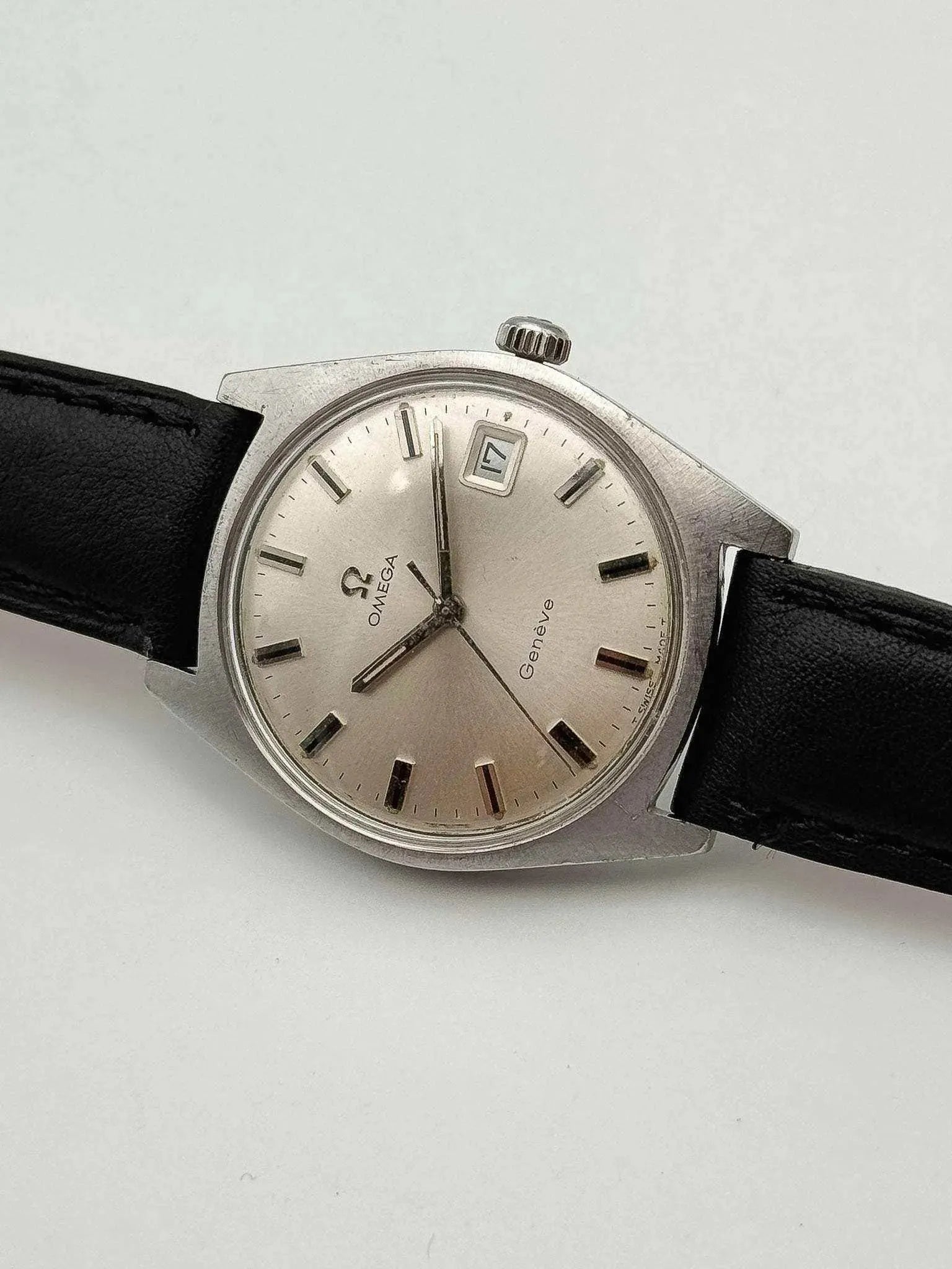Omega - Genève Date Champagne - 1968 - Atelier Victor Paris - Vintage Watch Shop Dubai