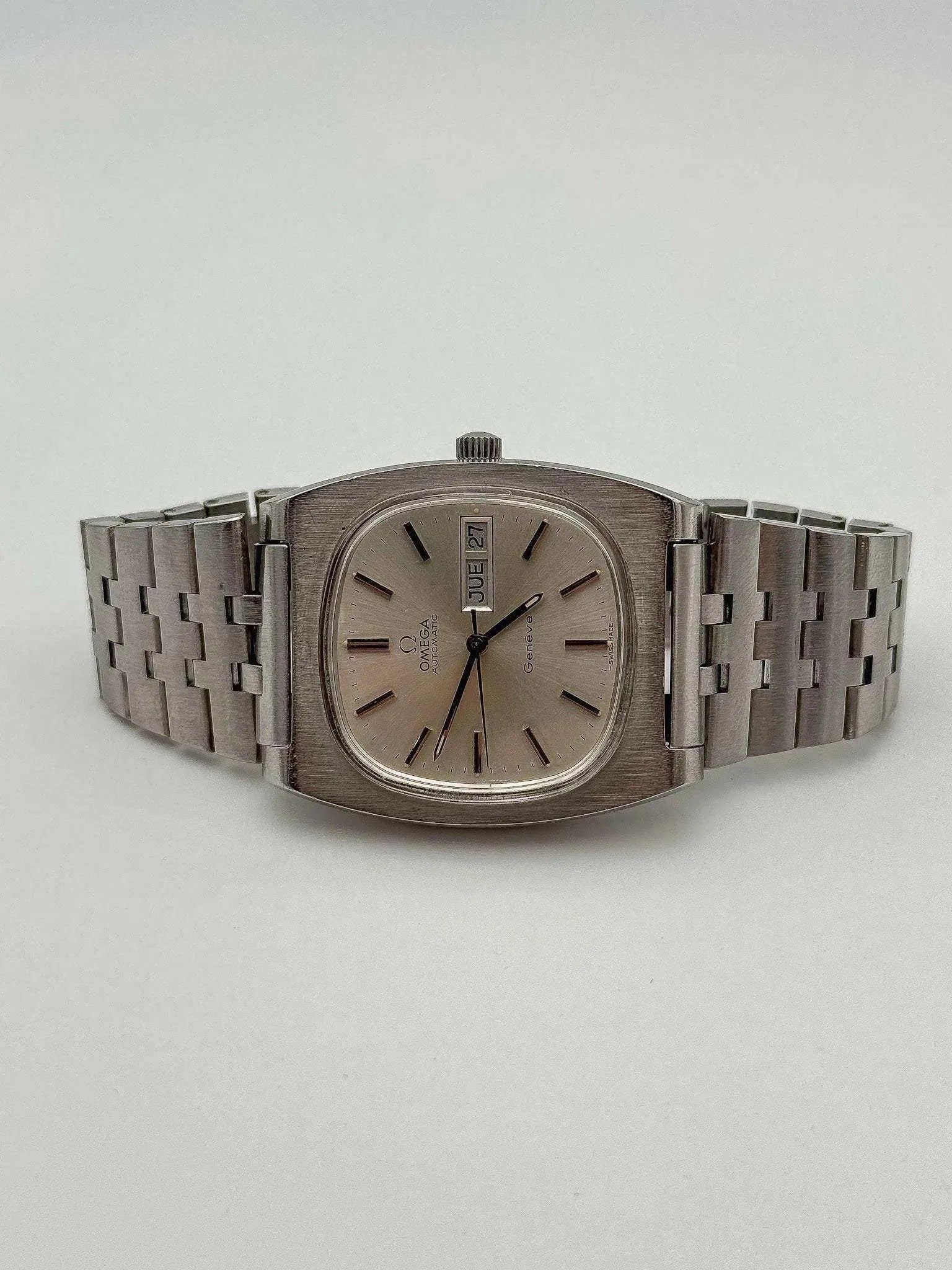 Omega - Genève Daydate XL Full Steel - 1974 - Atelier Victor Paris - Vintage Watch Shop Dubai