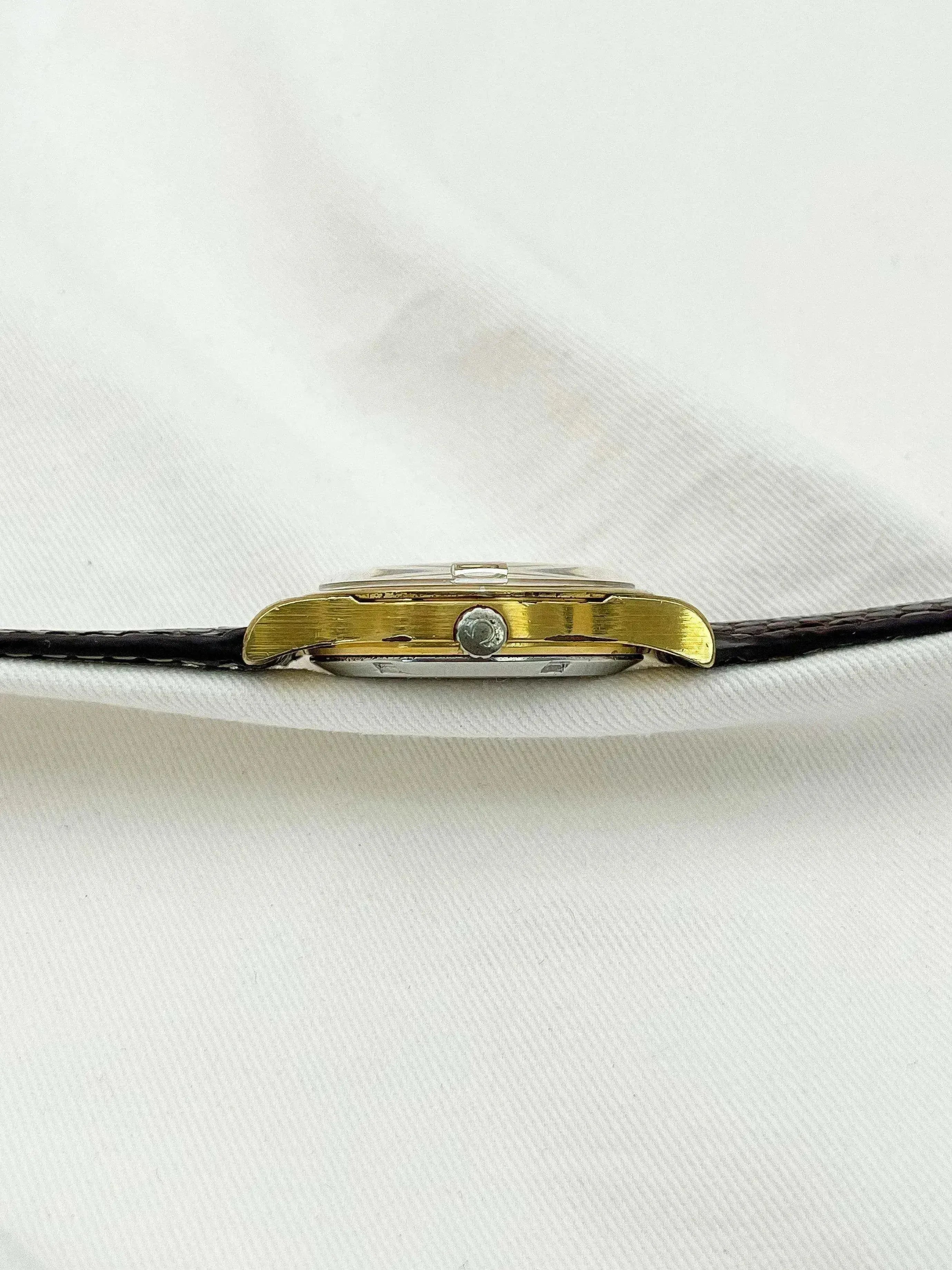 Omega - Genève Gold 36mm - 1974 - Atelier Victor