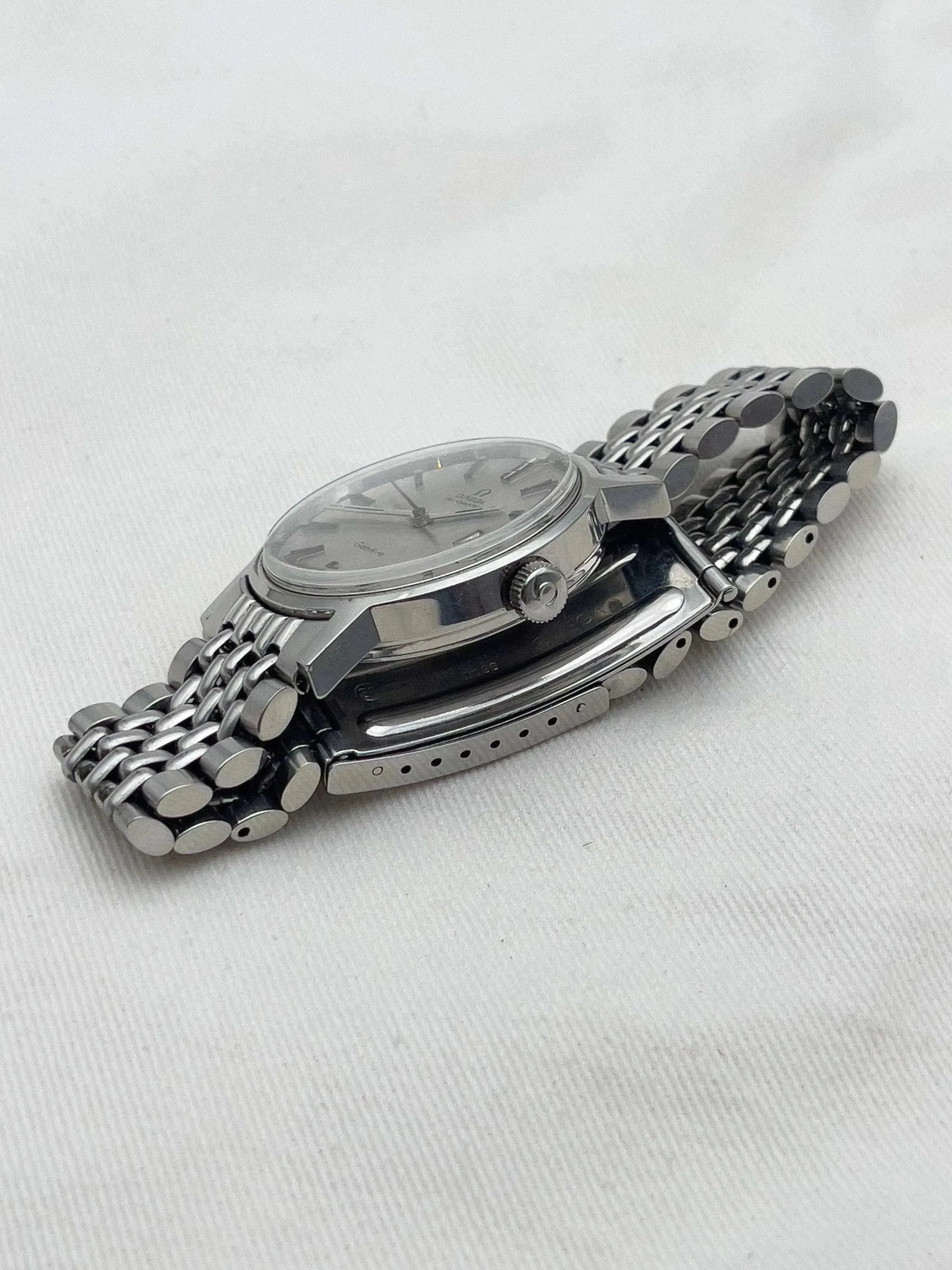 Omega - Genève Grain de riz - 1972 - Atelier Victor