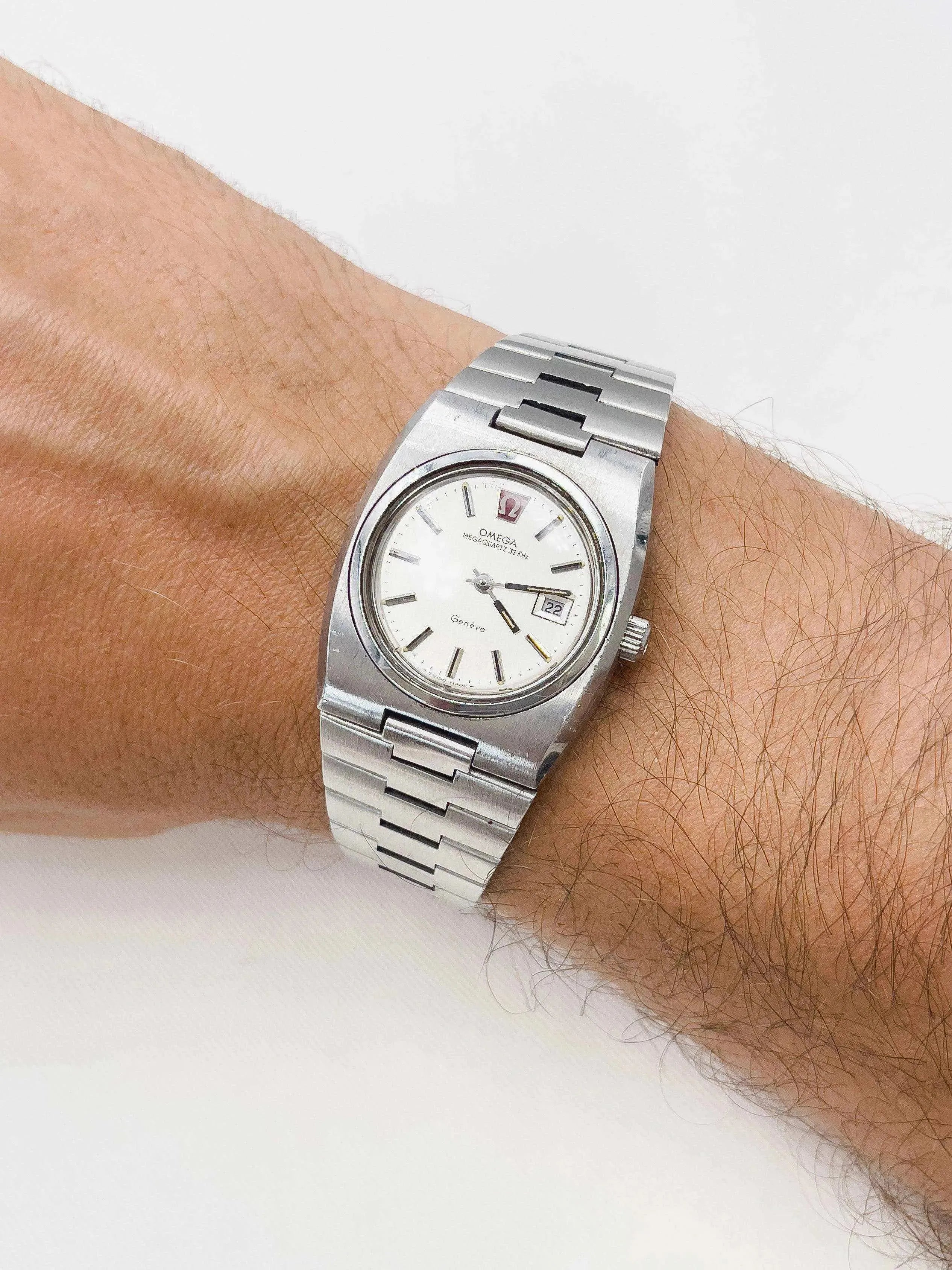 Omega - Genève Megaquartz 32Khz - 1977 - Atelier Victor Paris - Vintage Watch Shop Dubai