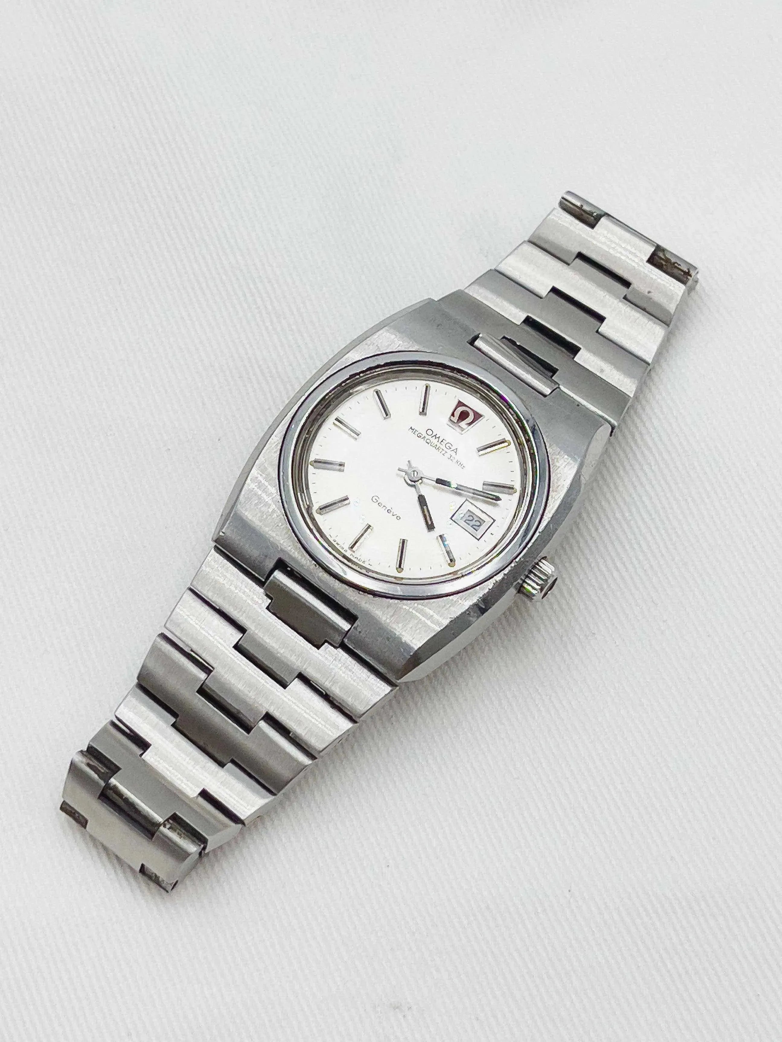Omega - Genève Megaquartz 32Khz - 1977 - Atelier Victor Paris - Vintage Watch Shop Dubai