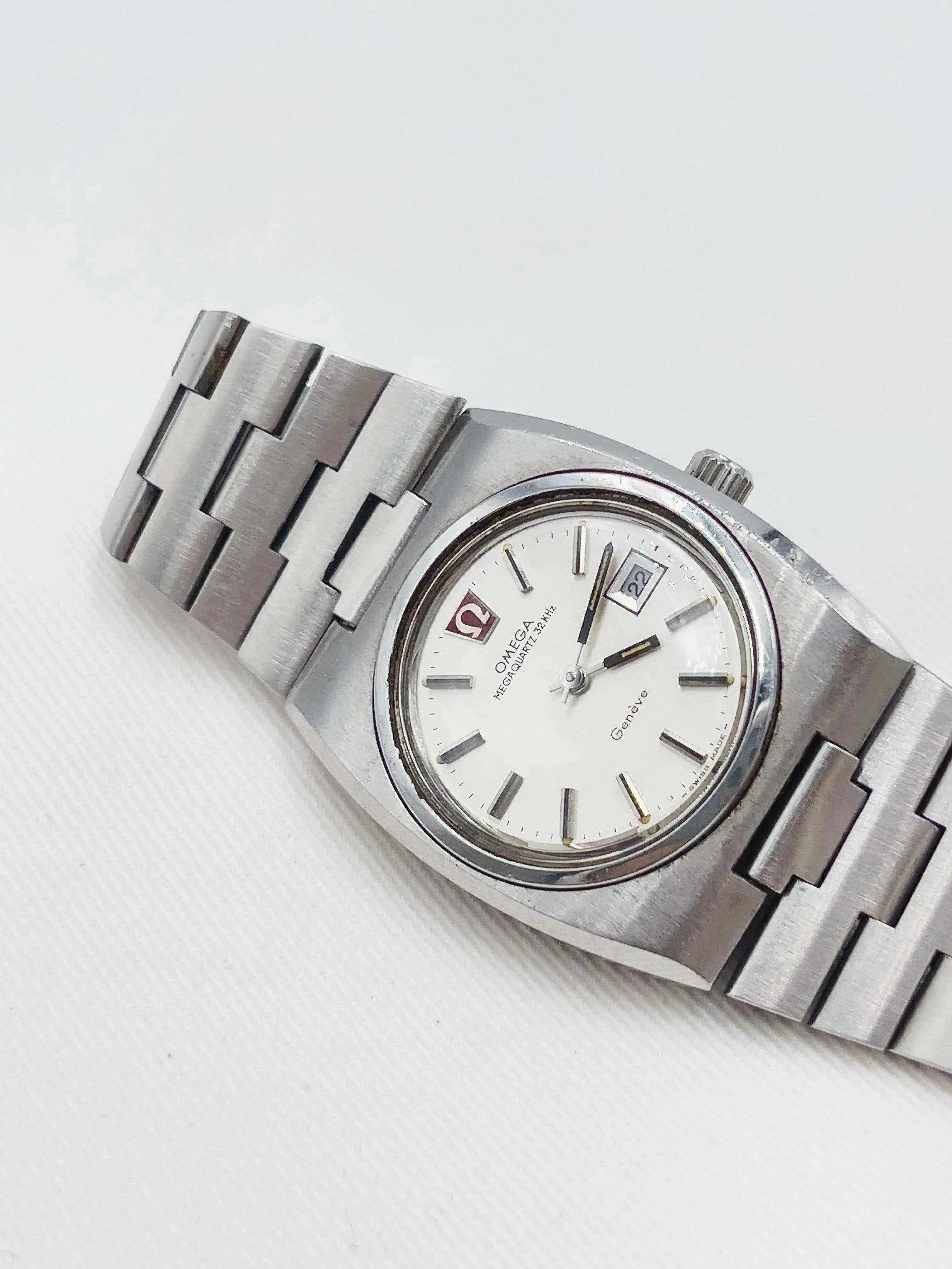 Omega - Genève Megaquartz 32Khz - 1977 - Atelier Victor - Vintage  Shop