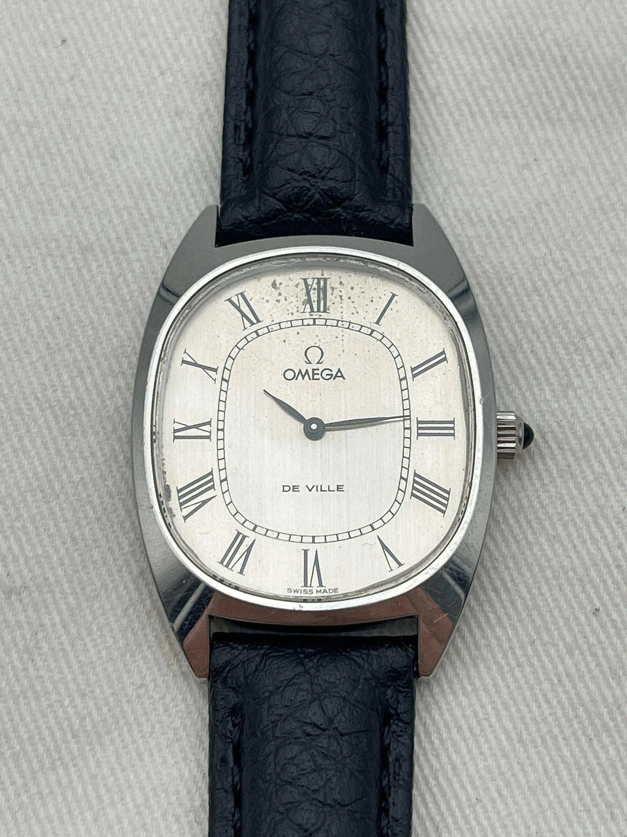 Omega - Index Romain Meca - 1977 - Atelier Victor Paris - Vintage Watch Shop Dubai