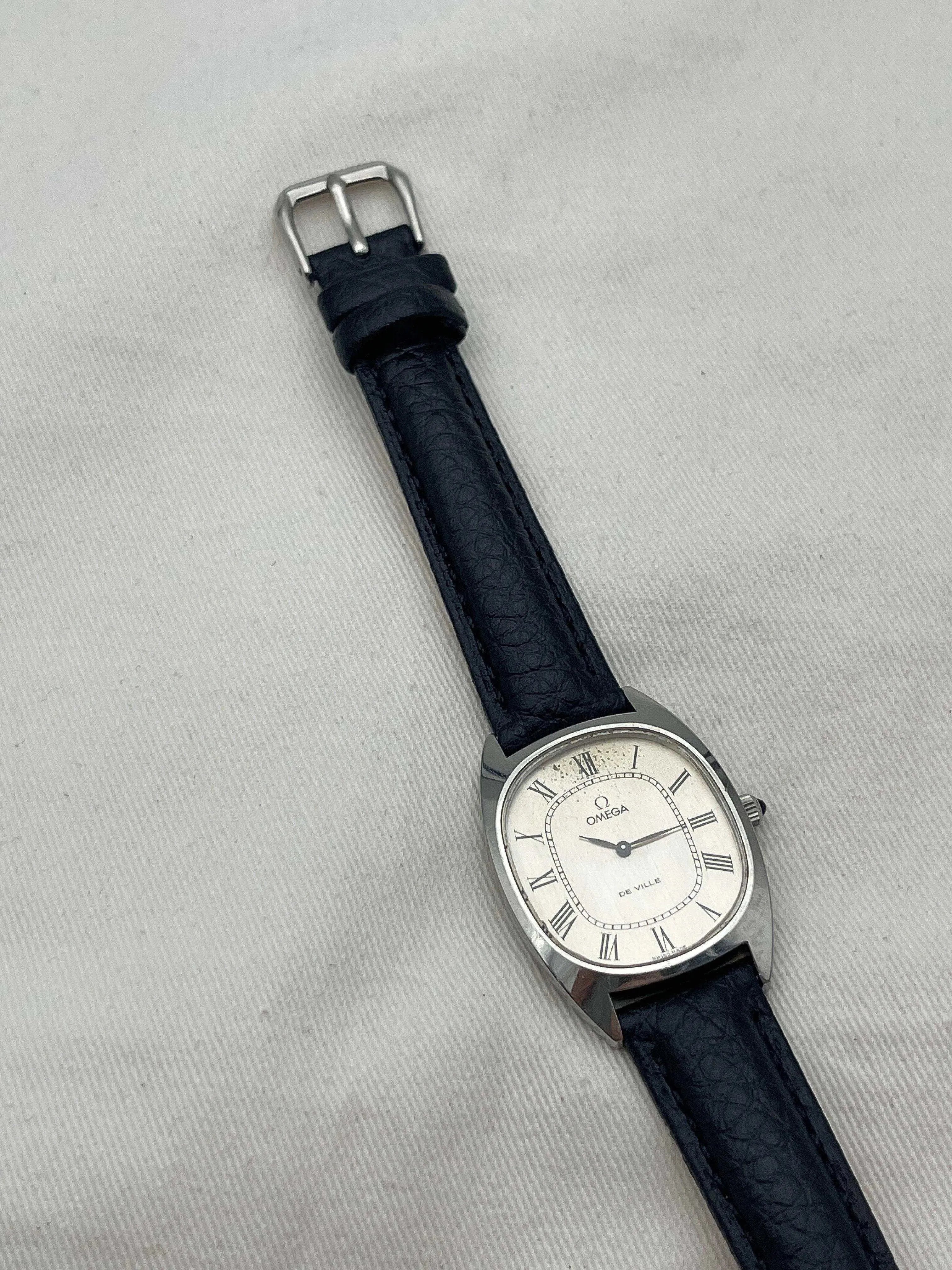 Omega - Index Romain Meca - 1977 - Atelier Victor Paris - Vintage Watch Shop Dubai