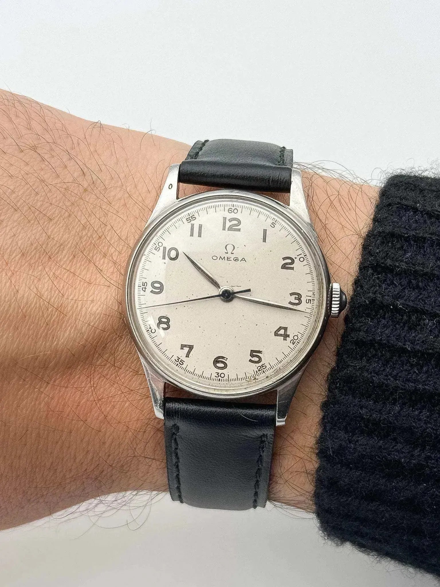 Omega - Militaire WW2 - 1944 - Atelier Victor - Vintage  Shop