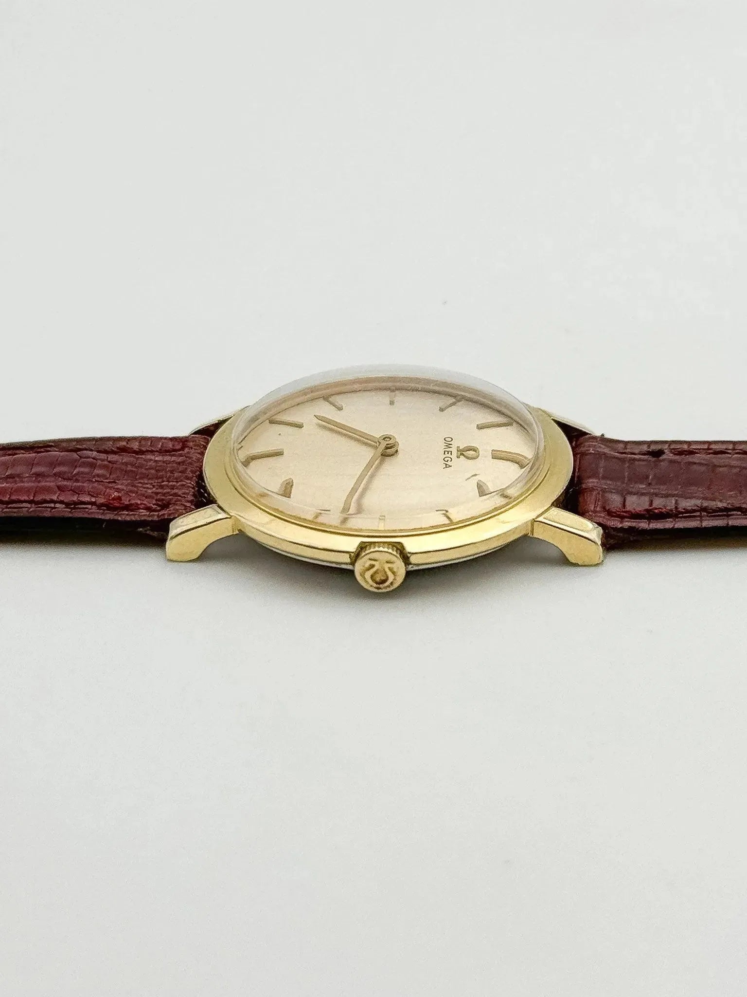 Omega - Mini Disco Volante - 1974 - Atelier Victor - Vintage  Shop