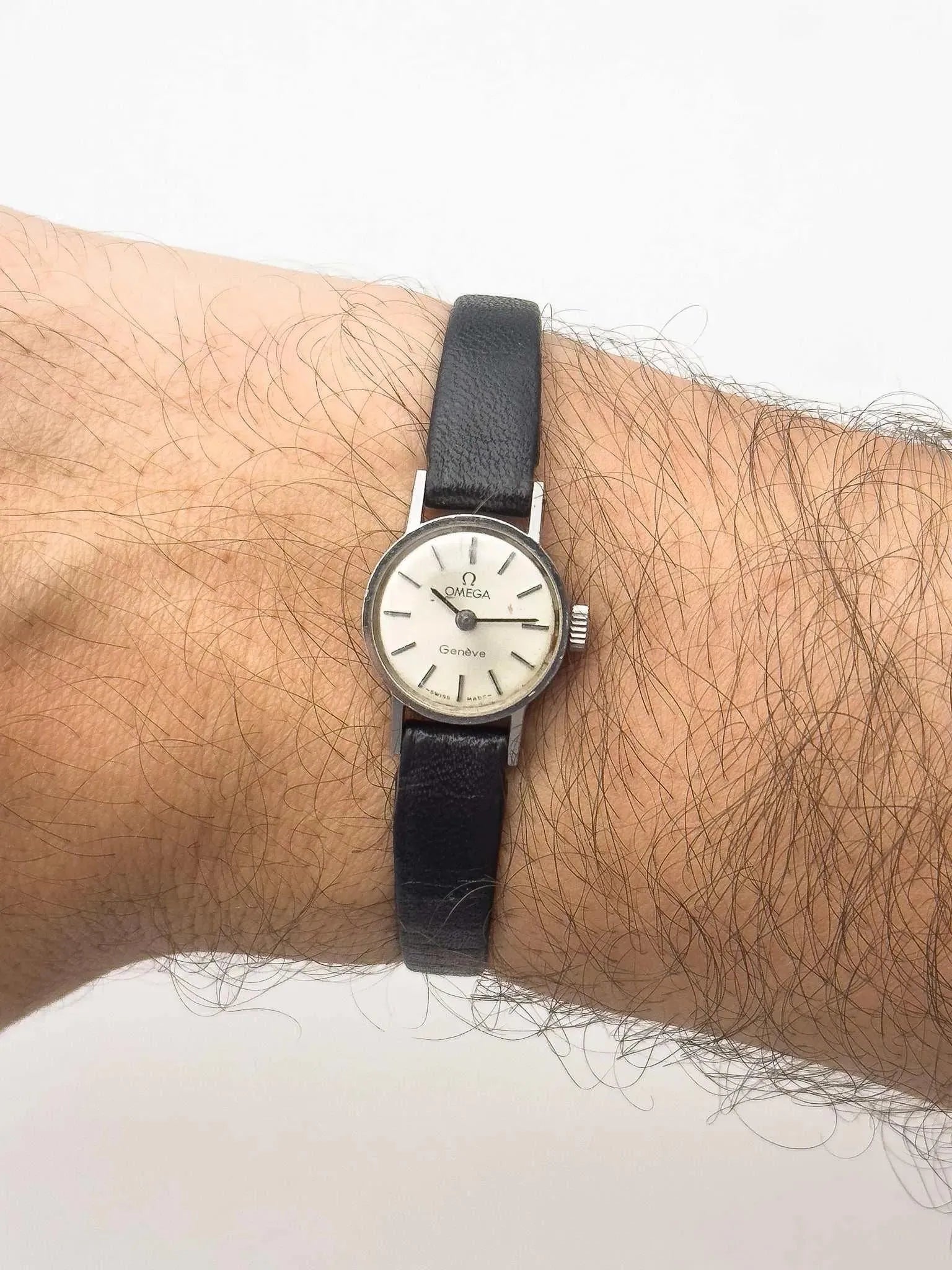 Omega - Mini Genève Lady - 1969 - Atelier Victor Paris - Vintage Watch Shop Dubai