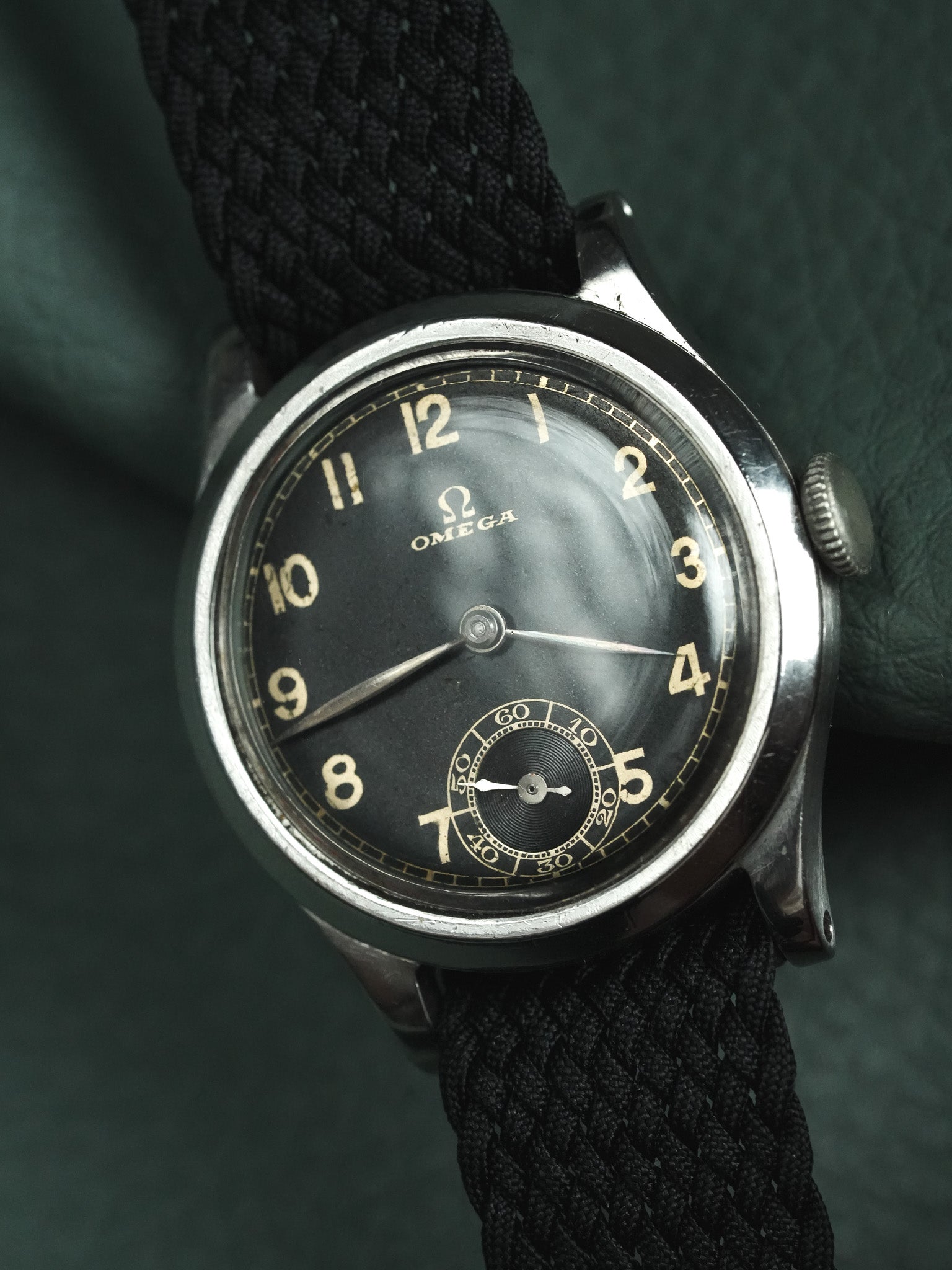 Omega - montre militaire cadran noir GILT 26.5SOB T2- 1935 - Atelier Victor - Vintage  Shop
