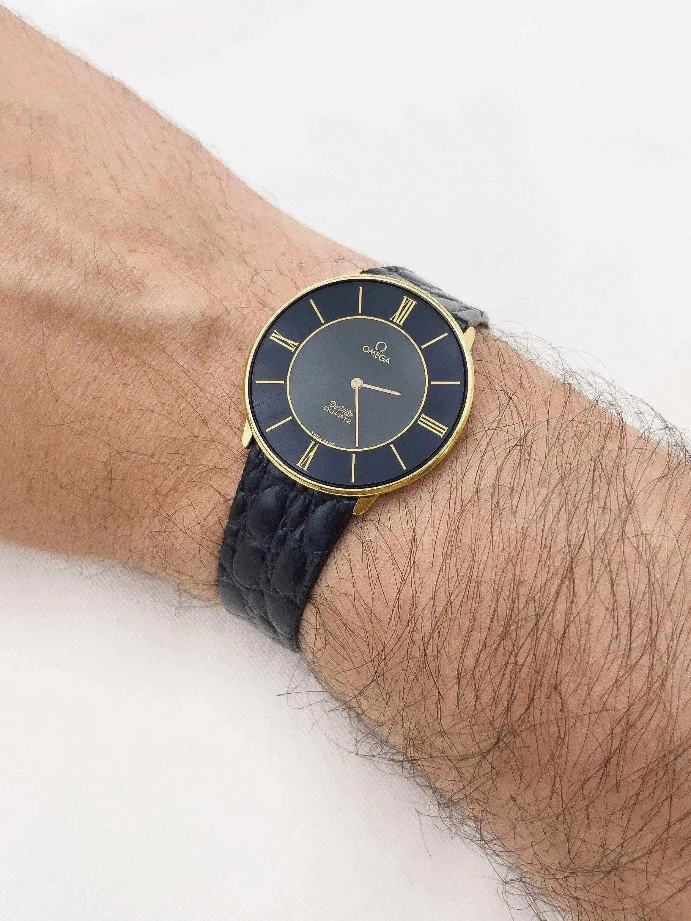 Omega - Onyx Clock Dial - 1980 - Atelier Victor Paris - Vintage Watch Shop Dubai