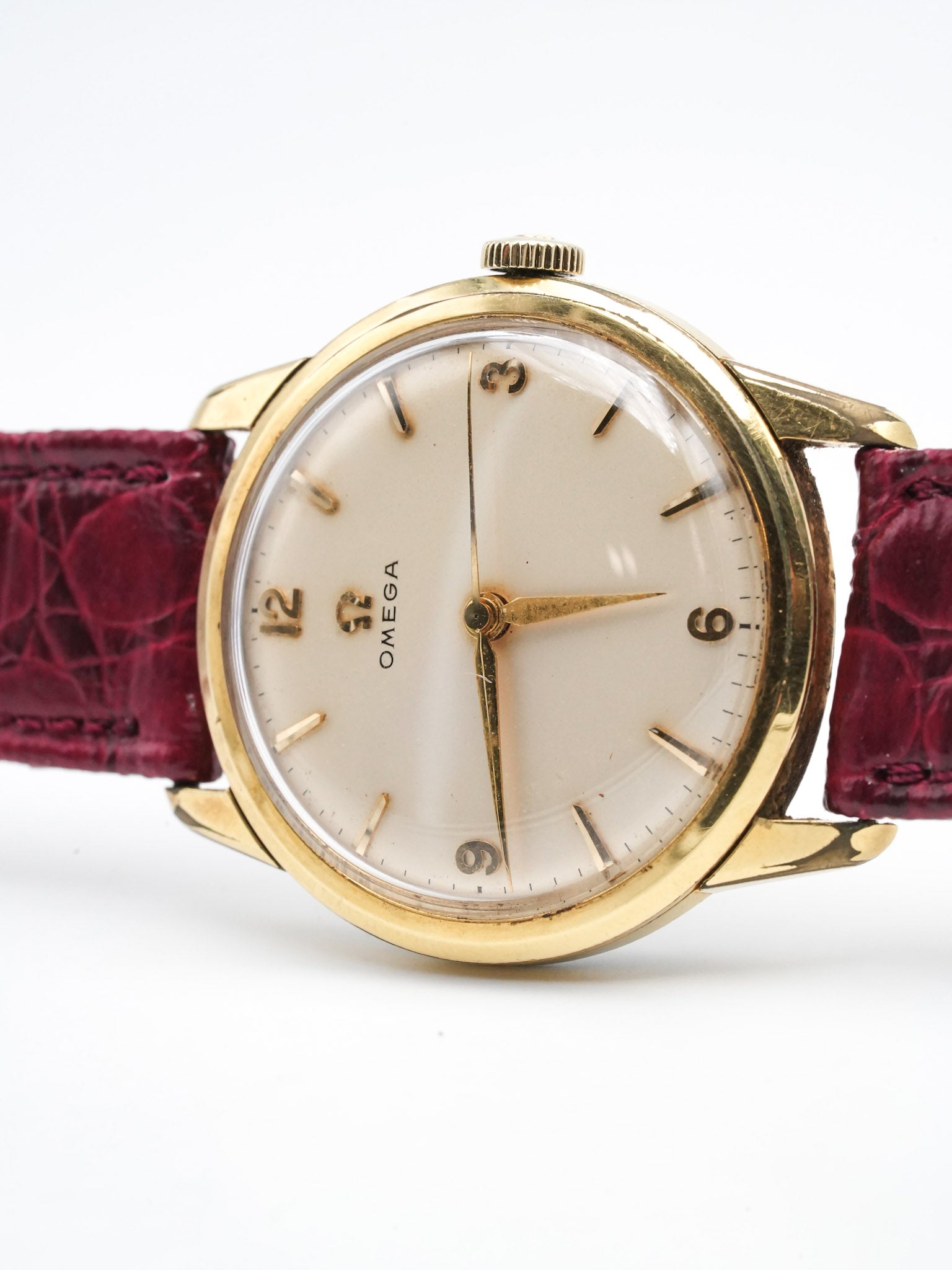 Omega - Plaqué Or 3-6-9-12 Patinée - 1960 - Atelier Victor Paris - Vintage Watch Shop Dubai