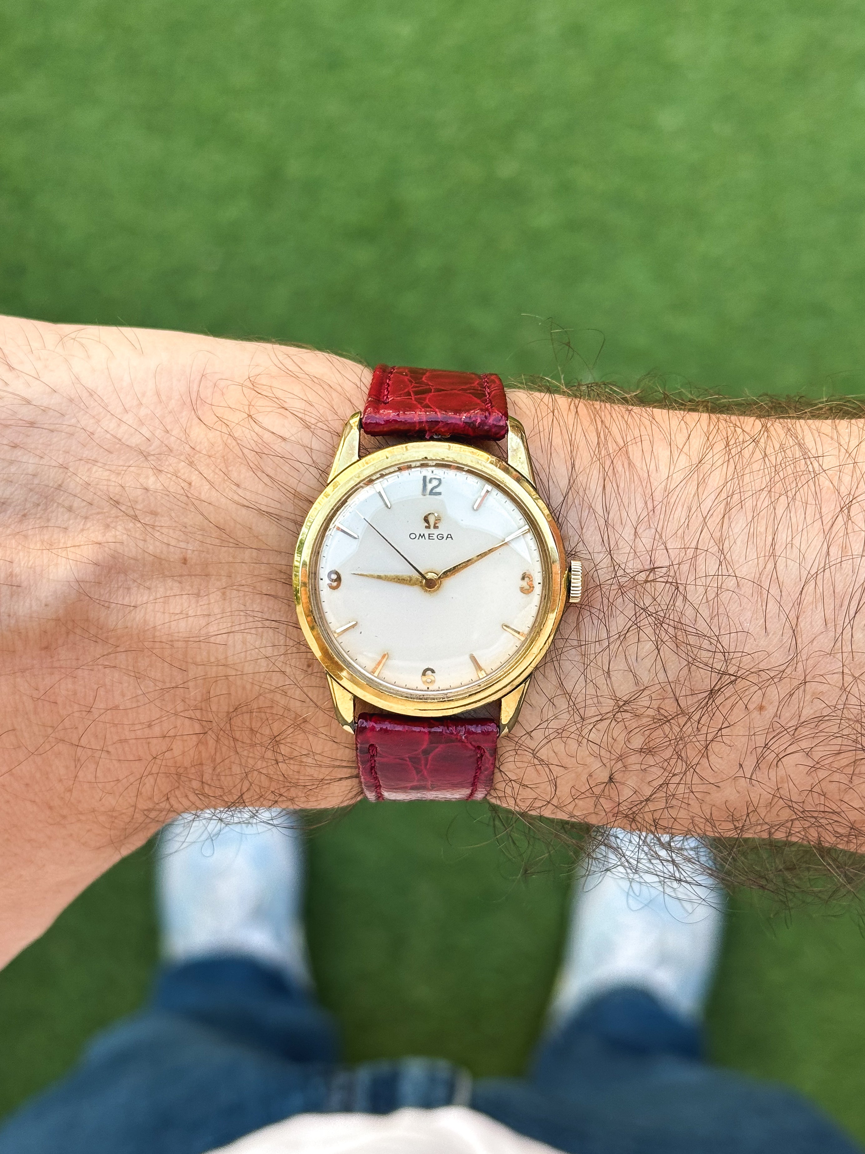 Omega - Plaqué Or 3-6-9-12 Patinée - 1960 - Atelier Victor Paris - Vintage Watch Shop Dubai