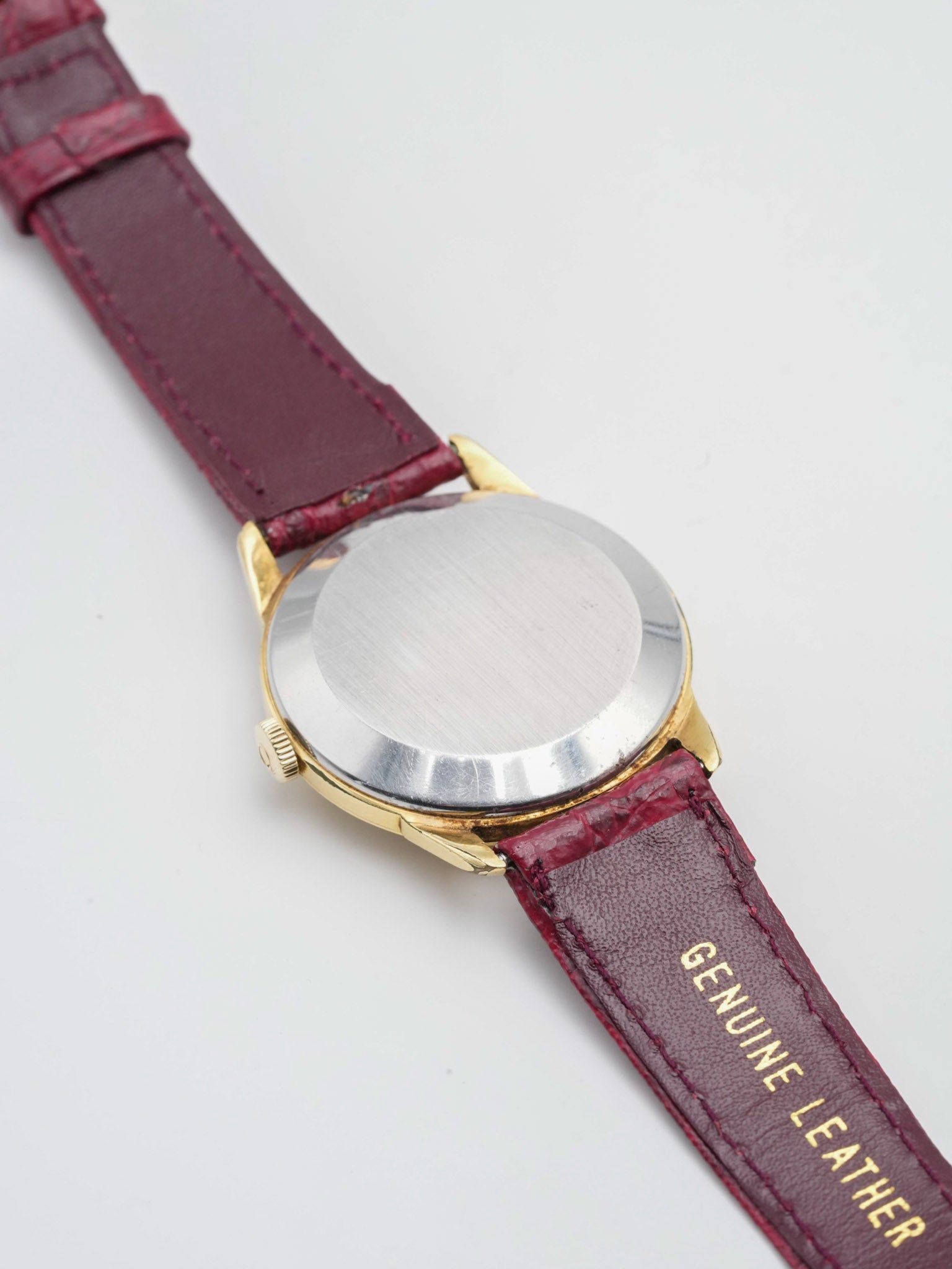 Omega - Plaqué Or 3-6-9-12 Patinée - 1960 - Atelier Victor Paris - Vintage Watch Shop Dubai