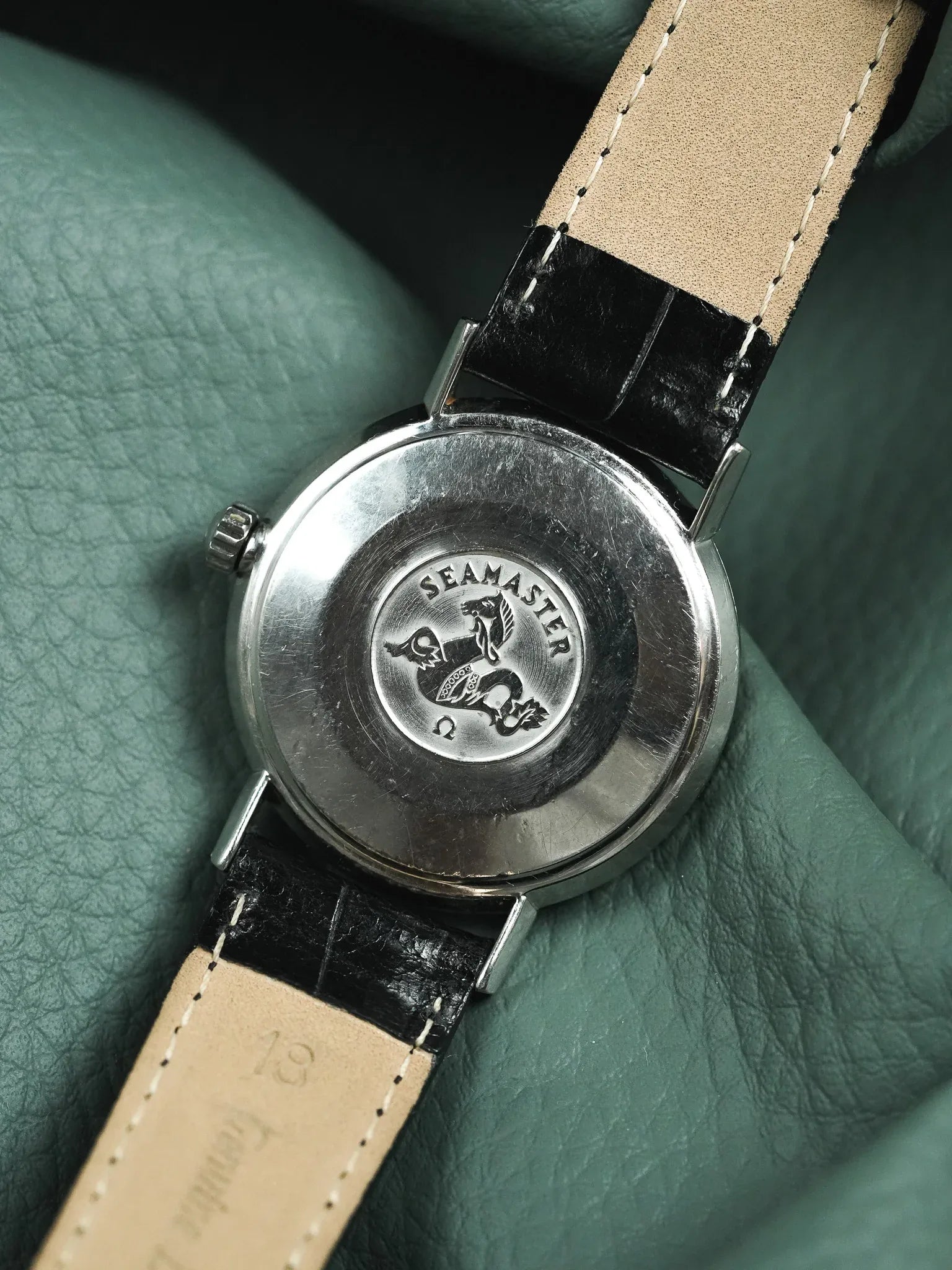 Omega - Seamaster 14740.1.SC Monobloc cadran gris index or - 1960 - Atelier Victor - Vintage  Shop