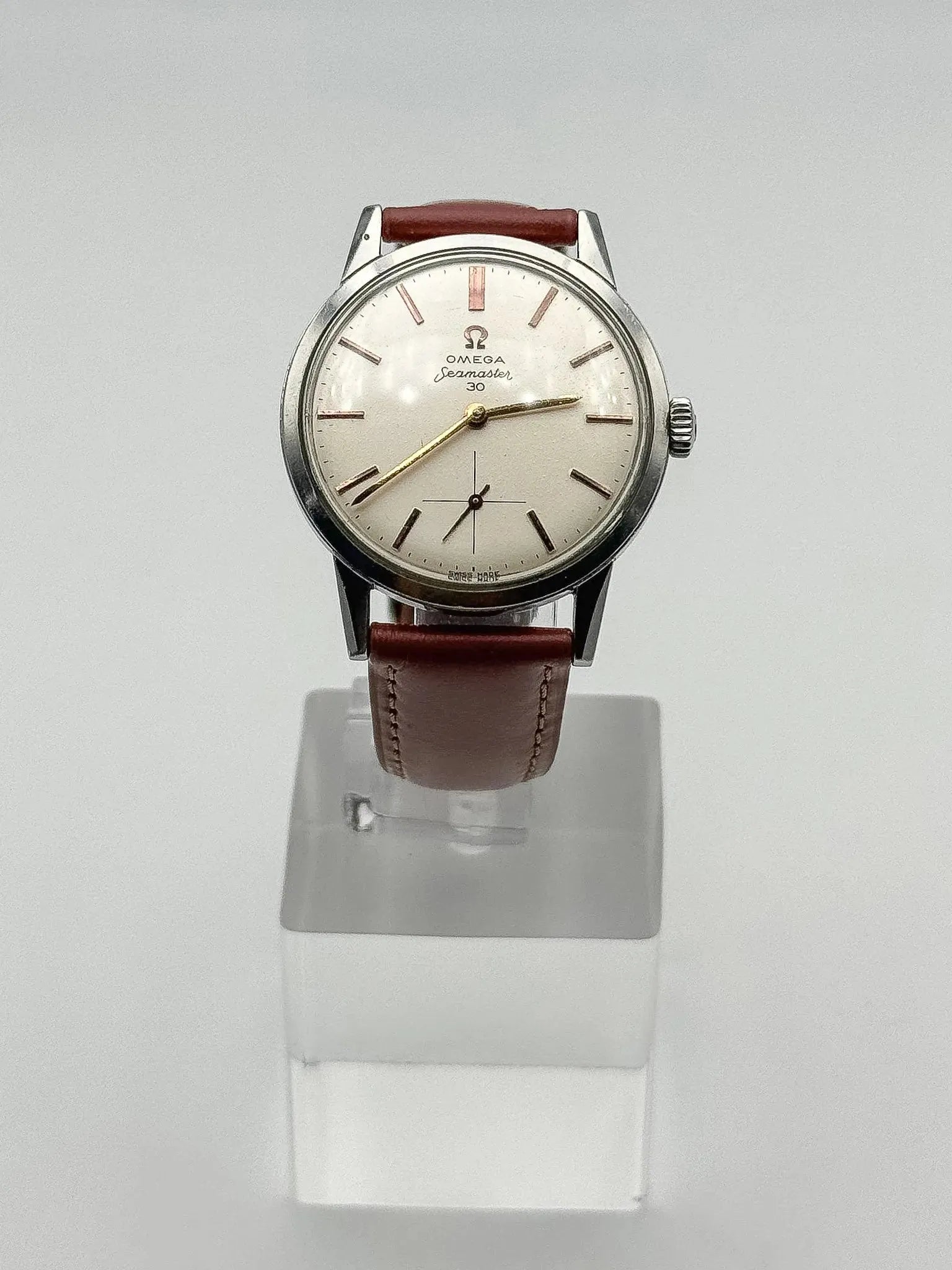 Omega - Seamaster 30 Index Or rose - 1962 - Atelier Victor Paris - Vintage Watch Shop Dubai