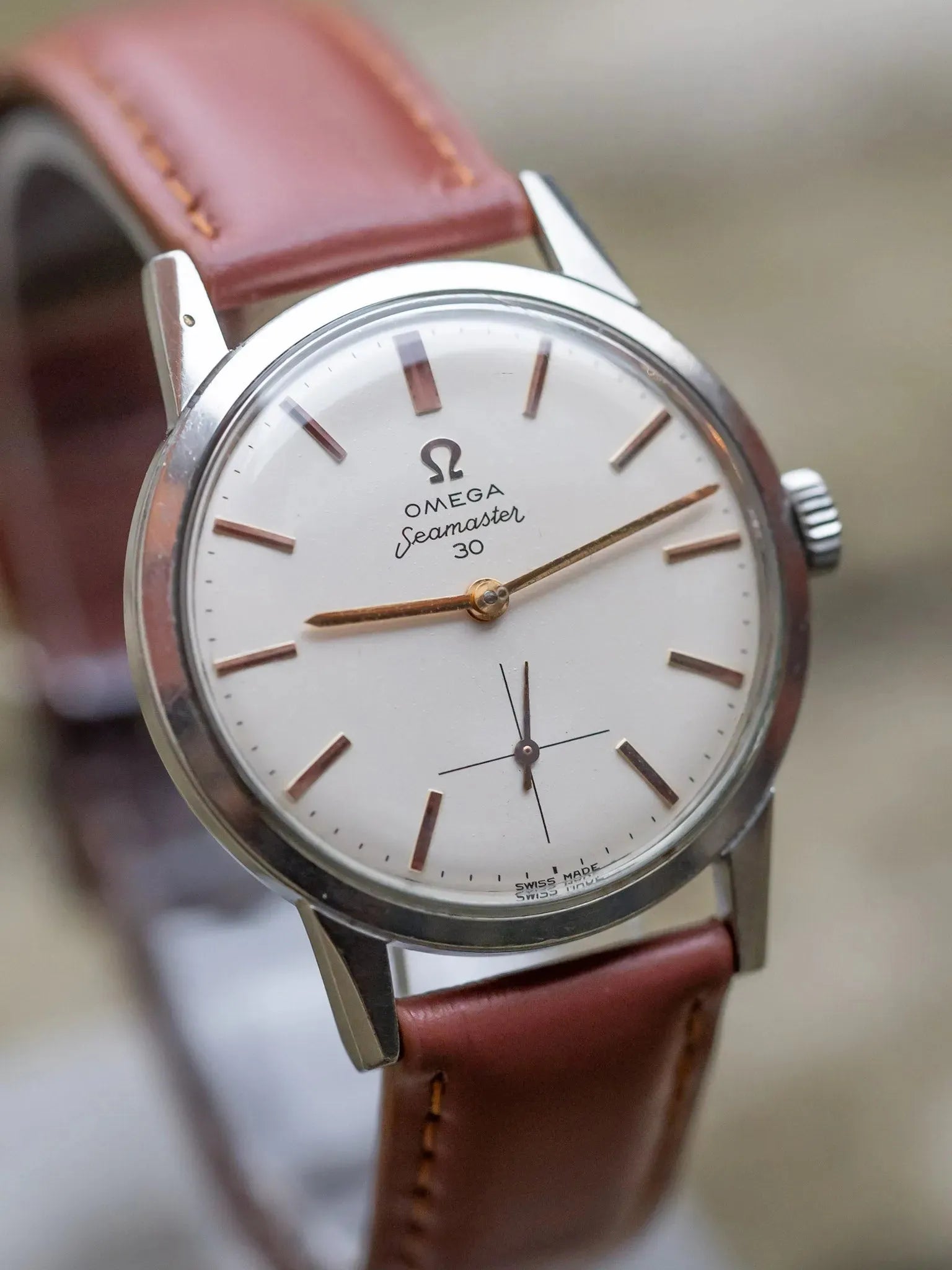 Omega - Seamaster 30 Index Or rose - 1962 - Atelier Victor Paris - Vintage Watch Shop Dubai