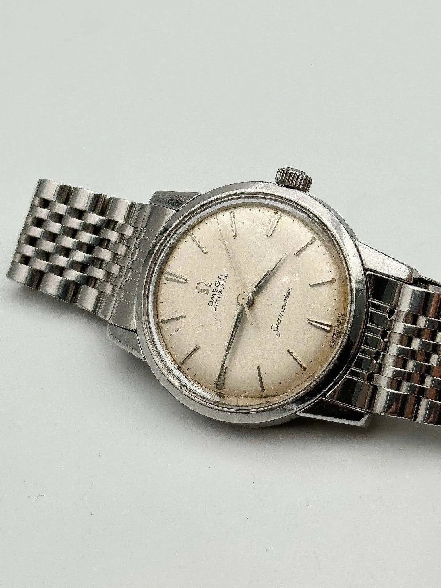 Omega - Seamaster Blanc crème Grain de riz - 1960 - Atelier Victor Paris - Vintage Watch Shop Dubai