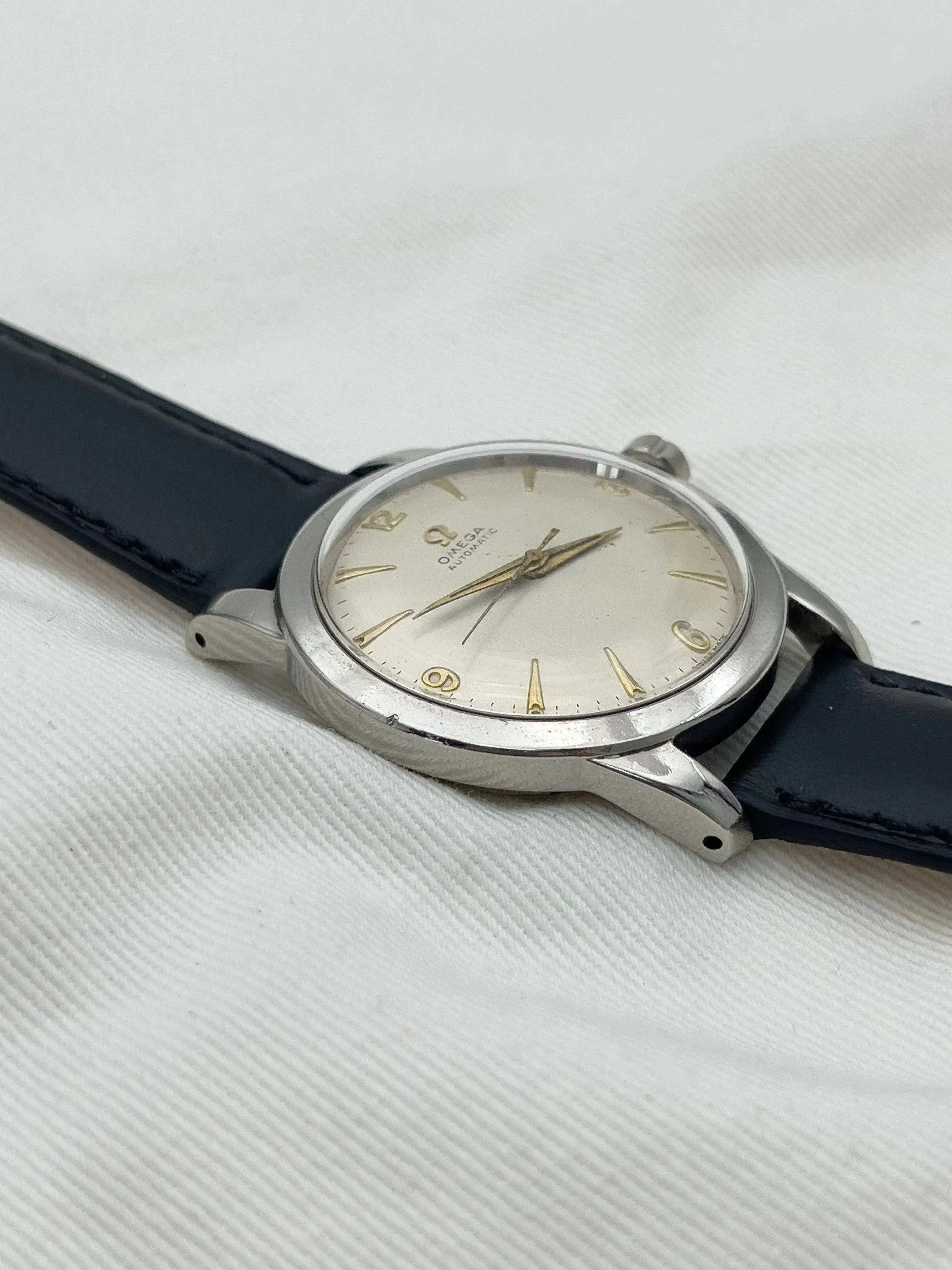 Omega - Seamaster Bumper Cadran Champagne - 1950 - Atelier Victor - Vintage  Shop