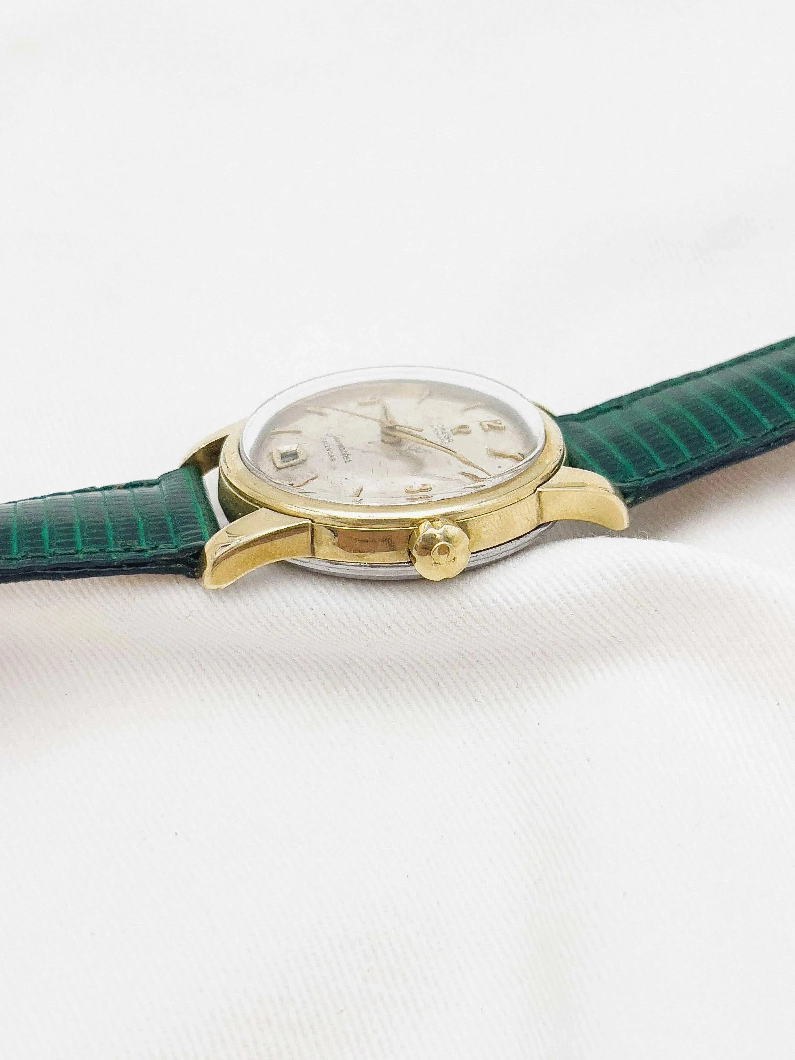 Omega - Seamaster Bumper Calendar - 1954 - Atelier Victor Paris - Vintage Watch Shop Dubai