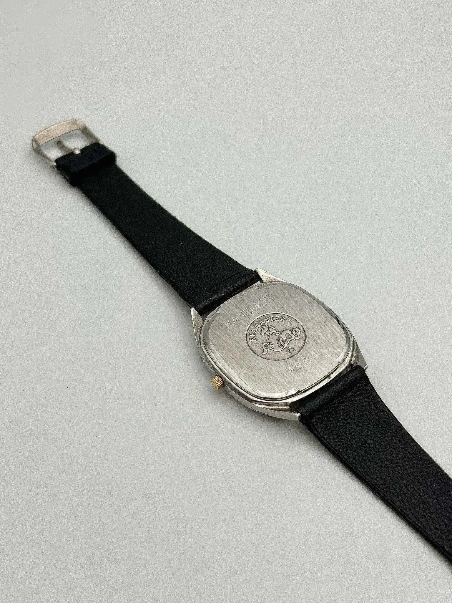 Omega - Seamaster Champagne - 1984 - Atelier Victor Paris - Vintage Watch Shop Dubai