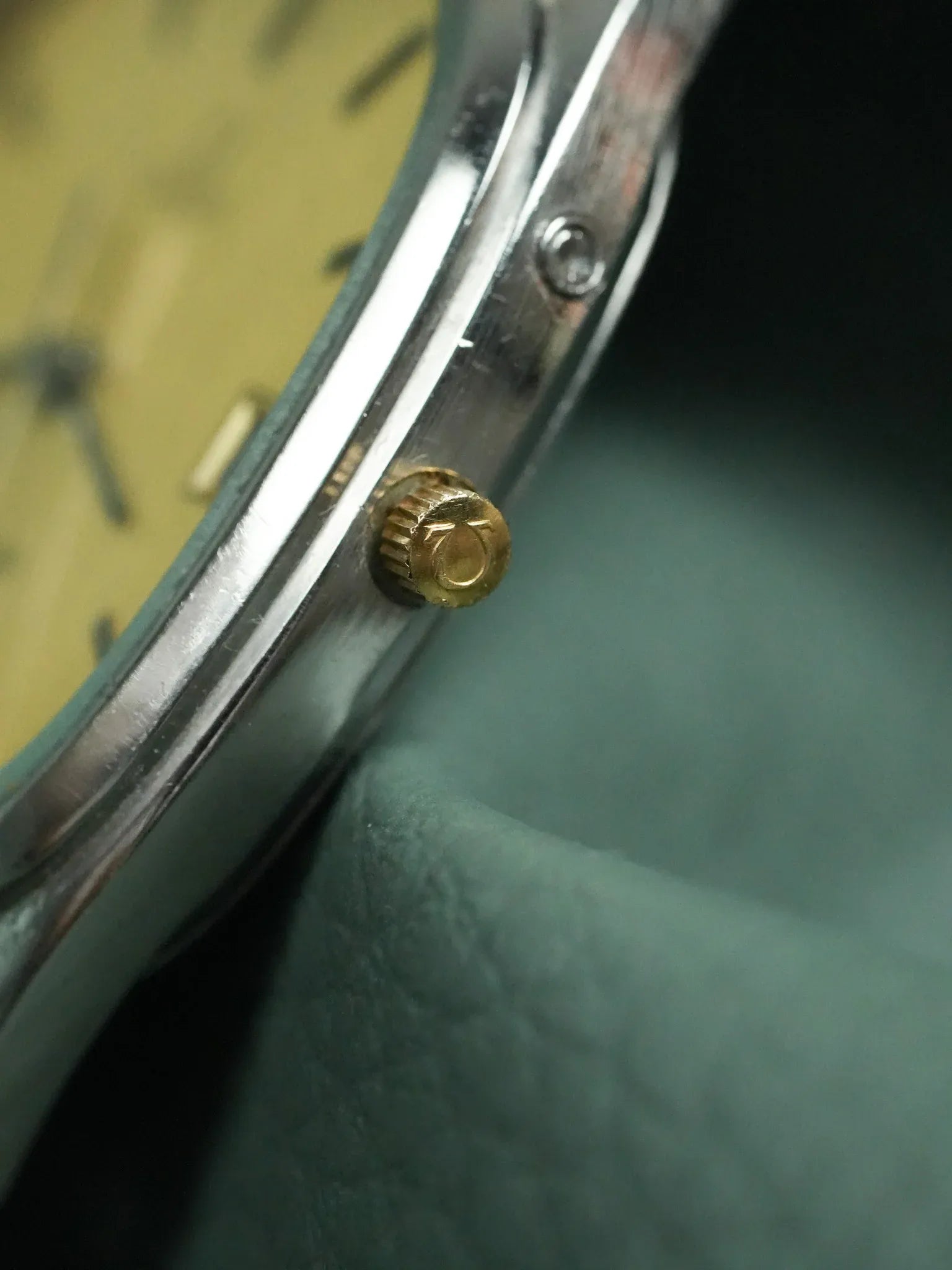 Omega - Seamaster Champagne - 1984 - Atelier Victor - Vintage  Shop