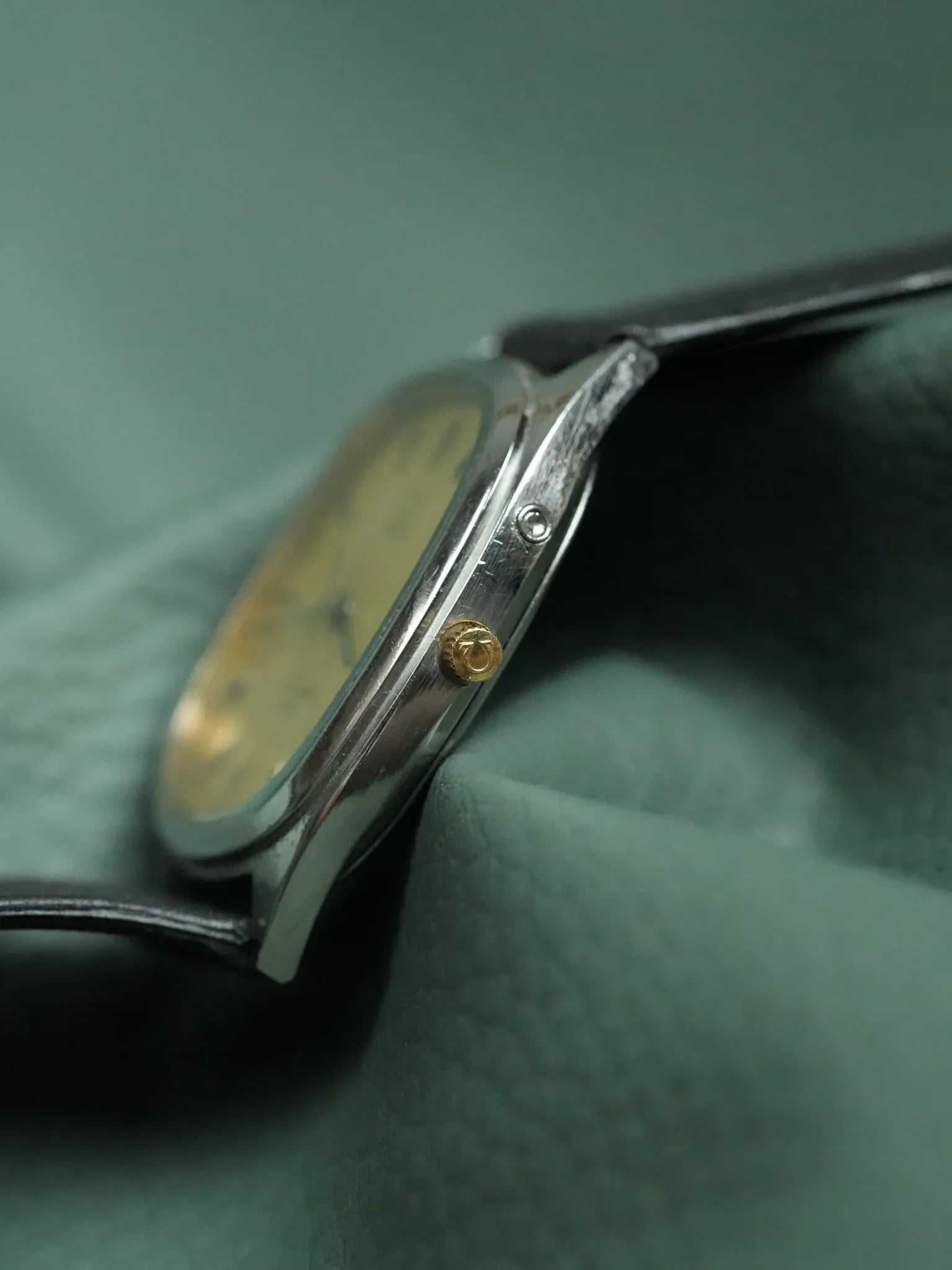 Omega - Seamaster Champagne - 1984 - Atelier Victor - Vintage  Shop