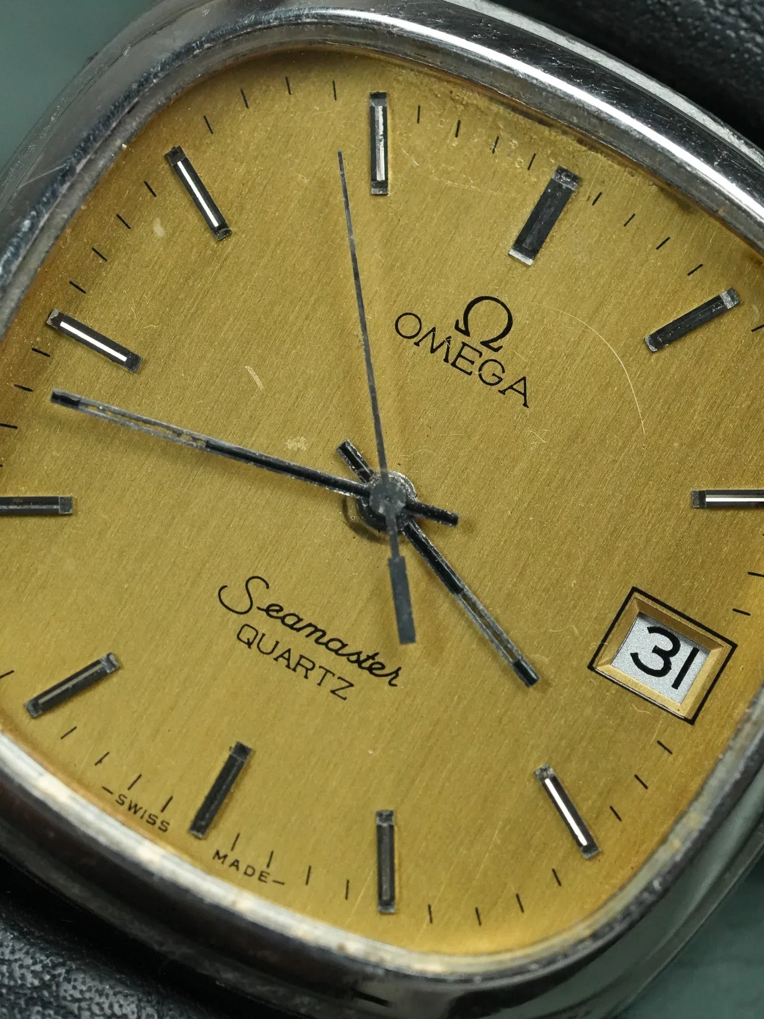 Omega - Seamaster Champagne - 1984 - Atelier Victor - Vintage  Shop