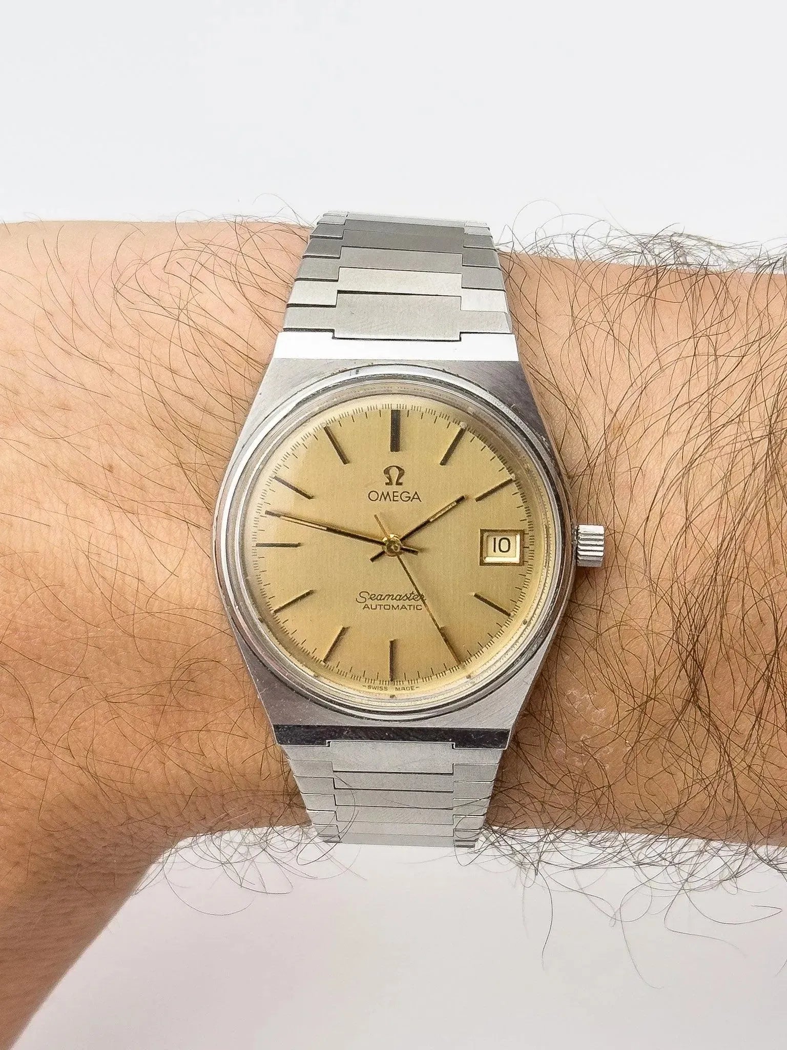 Omega - Seamaster Champagne Acier - 1978 - Atelier Victor - Vintage  Shop