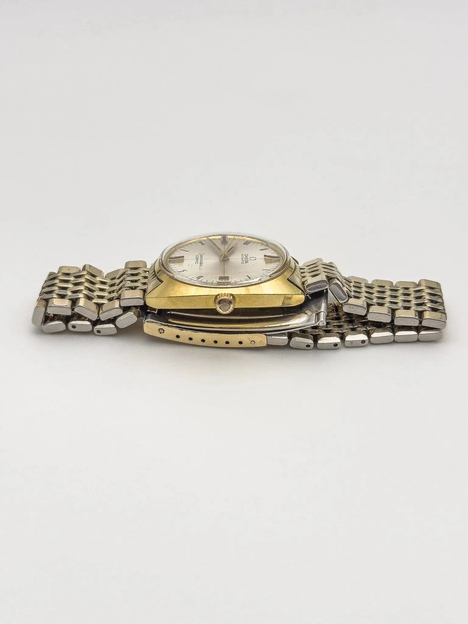 Omega - Seamaster Cosmic Gold Plated - 1970s - Atelier Victor Paris - Vintage Watch Shop Dubai