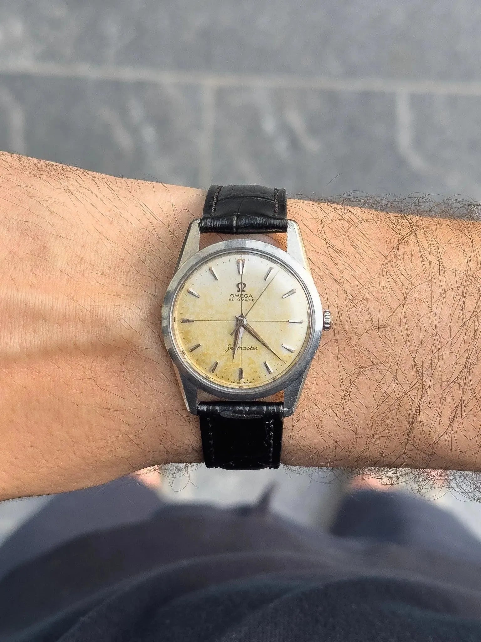Omega - Seamaster Crosshair Patine - 1961 - Atelier Victor - Vintage Watch Shop