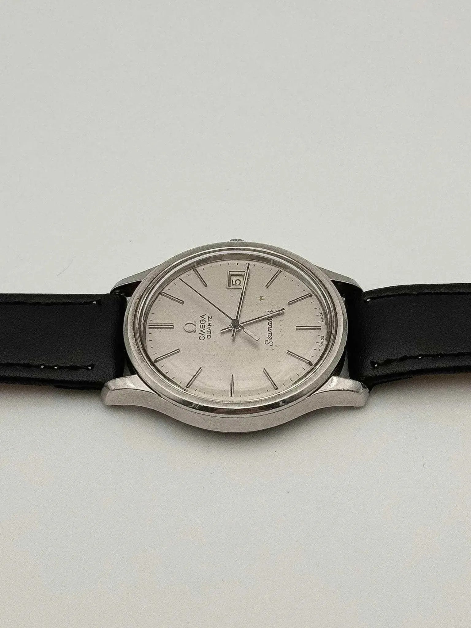 Omega - Seamaster Grey Dial - 1976 - Atelier Victor Paris - Vintage Watch Shop Dubai