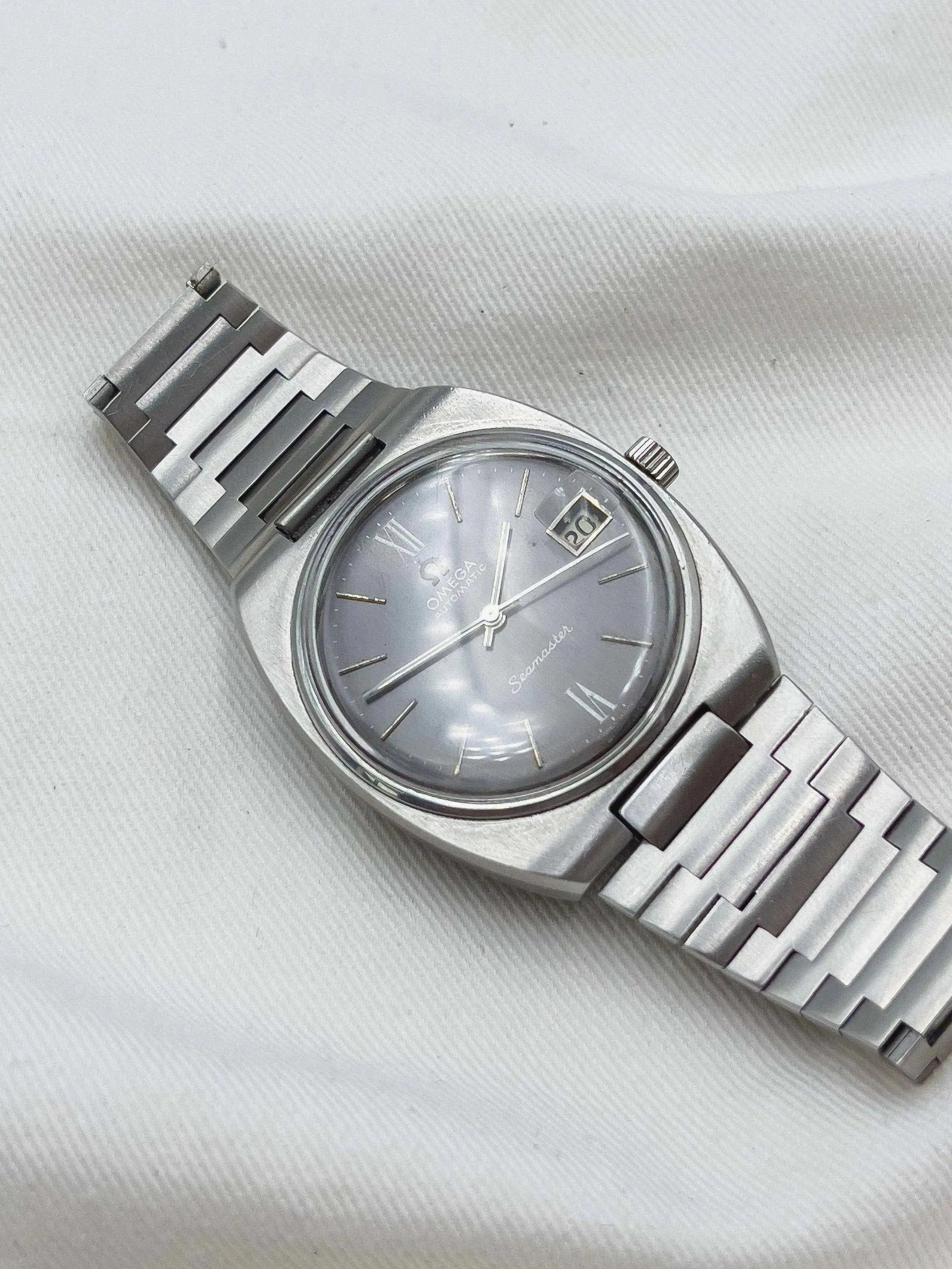 Omega - Seamaster Grey Dial Oversized - 1976 - Atelier Victor Paris - Vintage Watch Shop Dubai