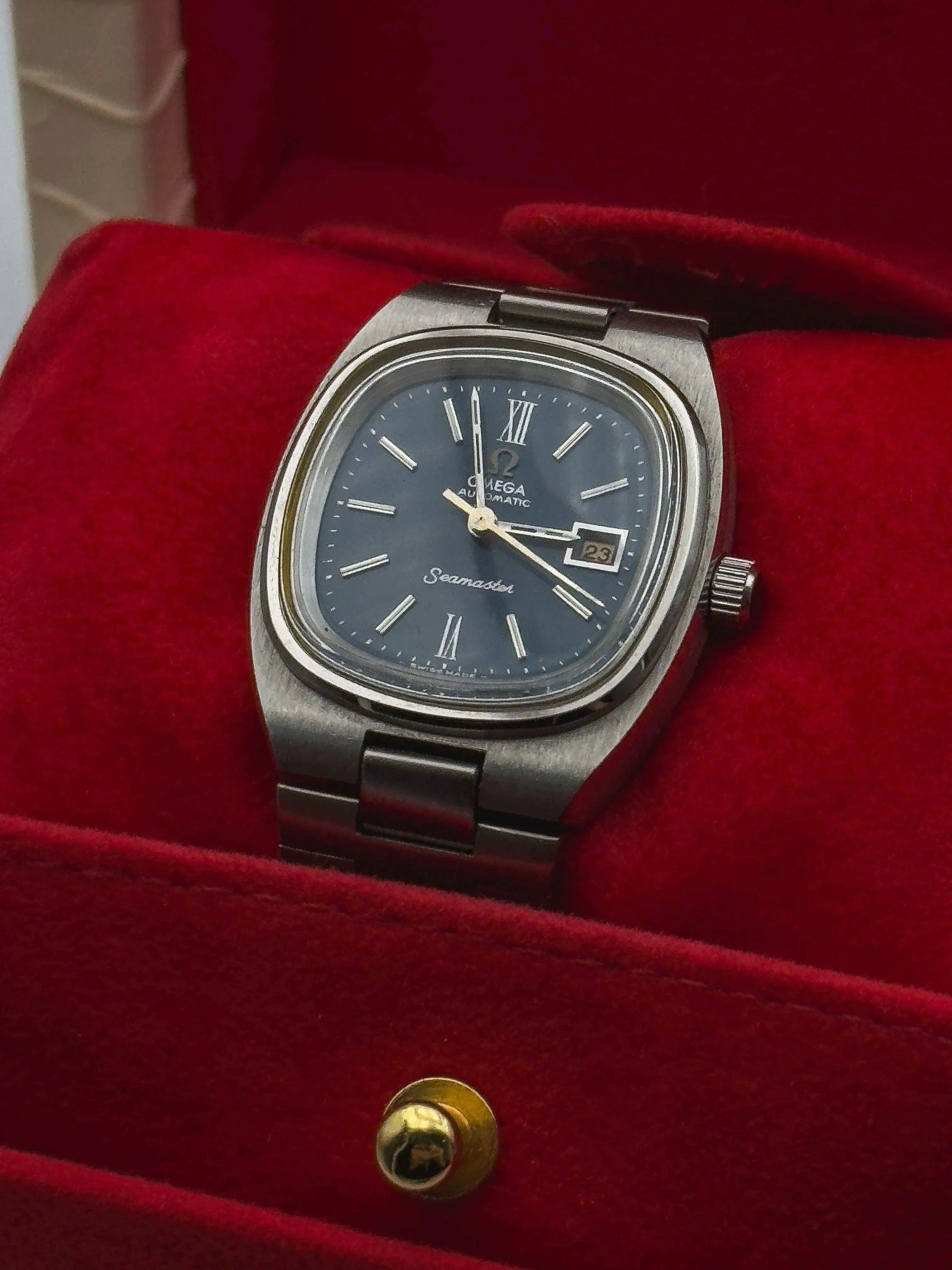 Omega - Seamaster Lady Special Edition - BOX - 1969 - Atelier Victor Paris - Vintage Watch Shop Dubai
