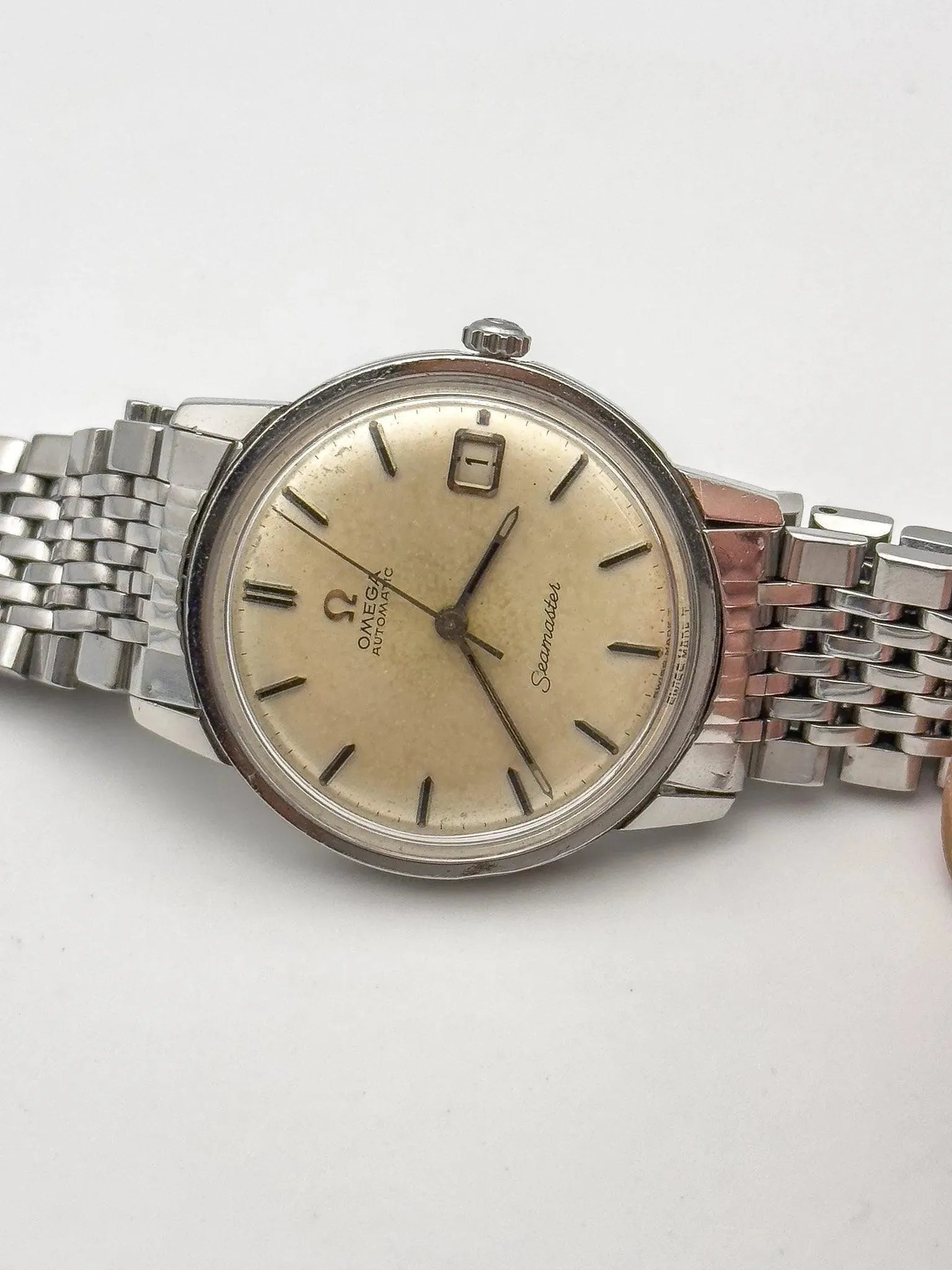 Omega - Seamaster Patine Grain de Riz - 1966 - Atelier Victor Paris - Vintage Watch Shop Dubai