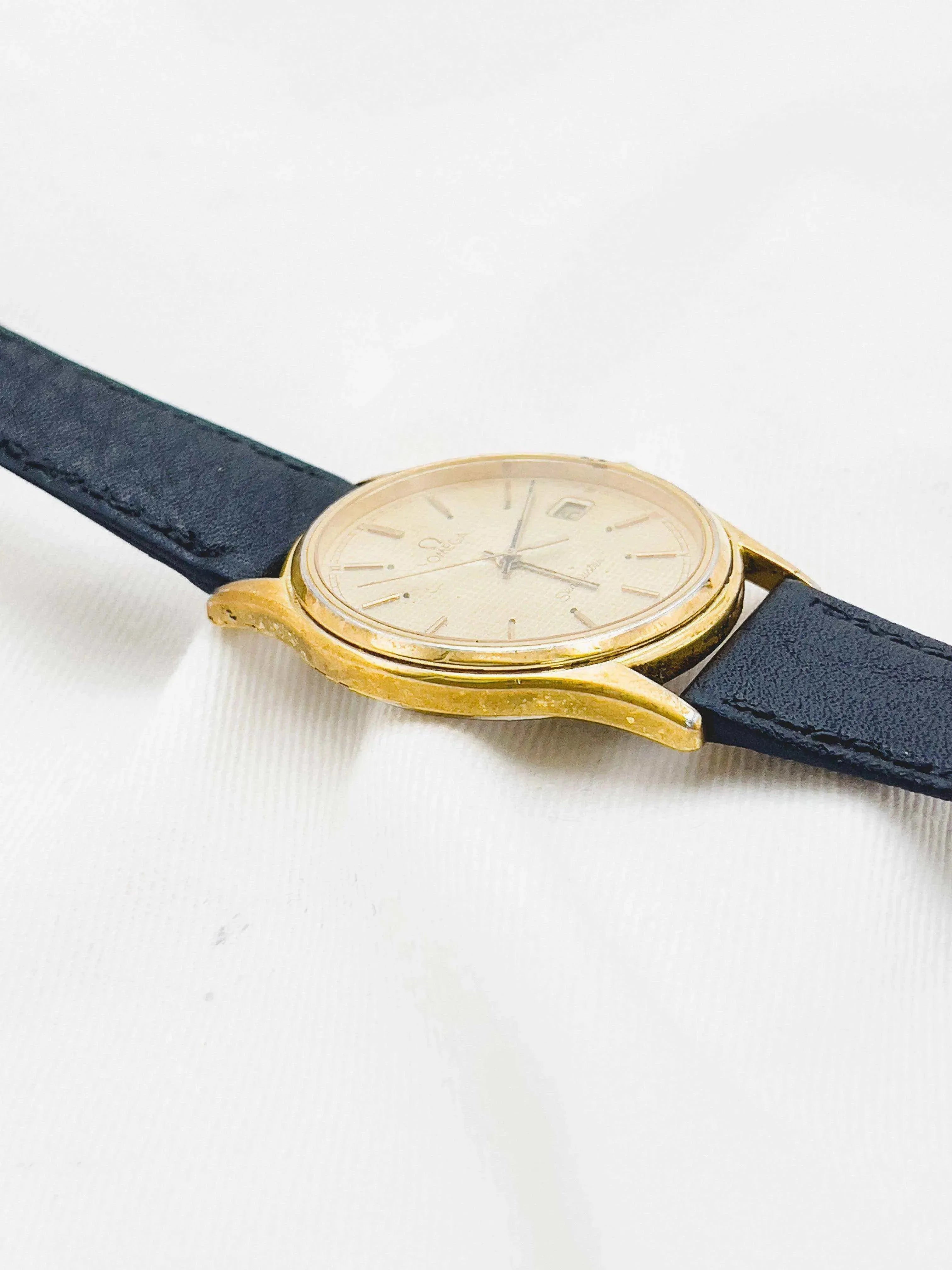 Omega - Seamaster Plaqué or Circle Date - 1982 - Atelier Victor Paris - Vintage Watch Shop Dubai