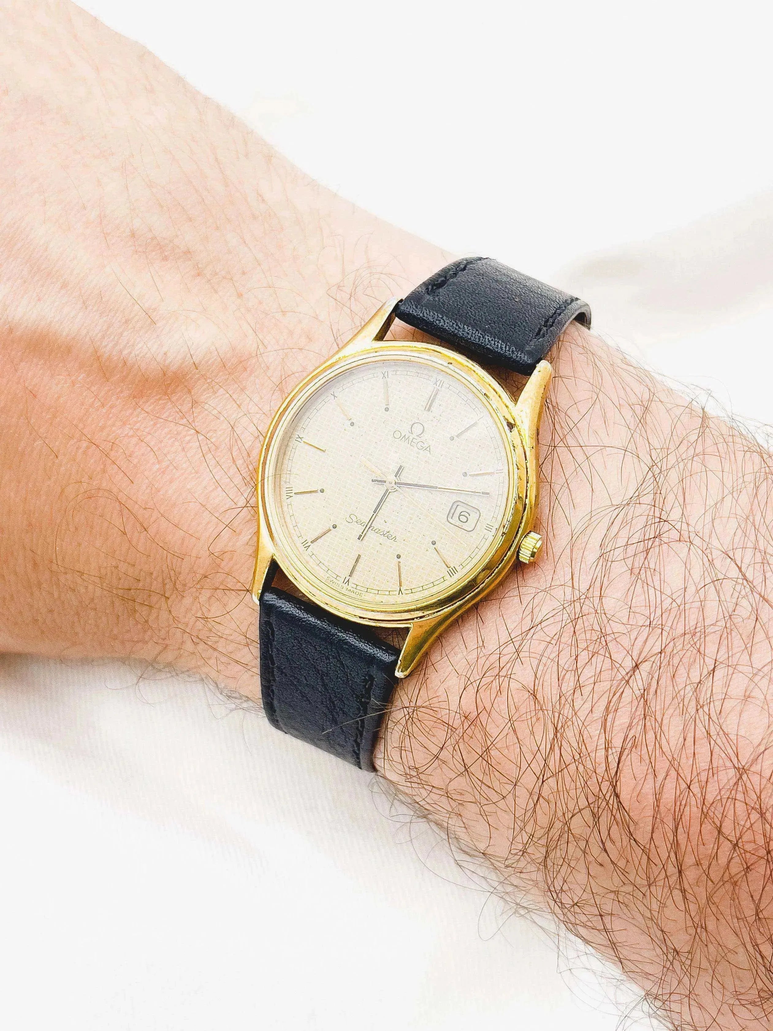 Omega - Seamaster Plaqué or Circle Date - 1982 - Atelier Victor Paris - Vintage Watch Shop Dubai