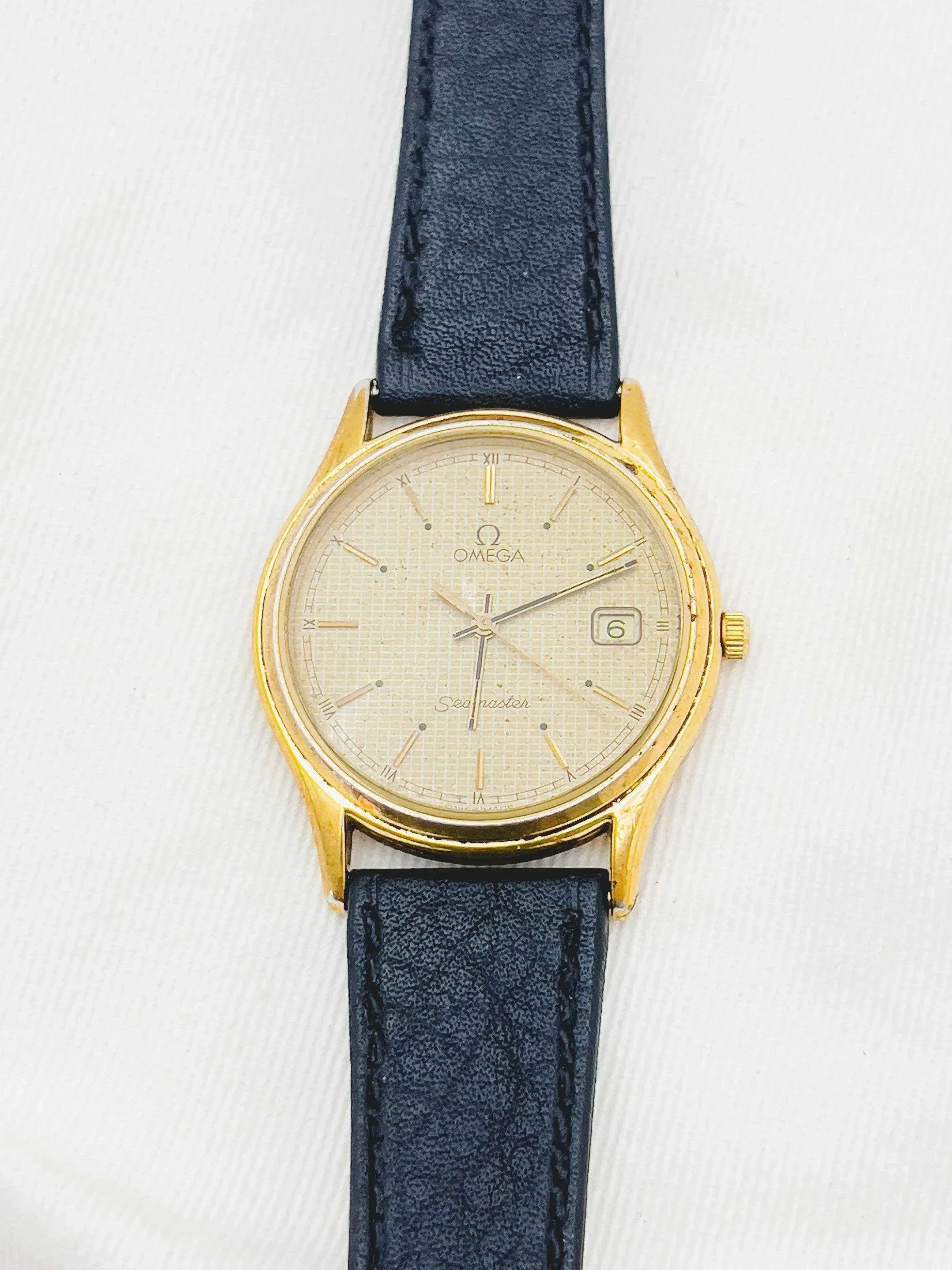 Omega - Seamaster Plaqué or Circle Date - 1982 - Atelier Victor - Vintage  Shop